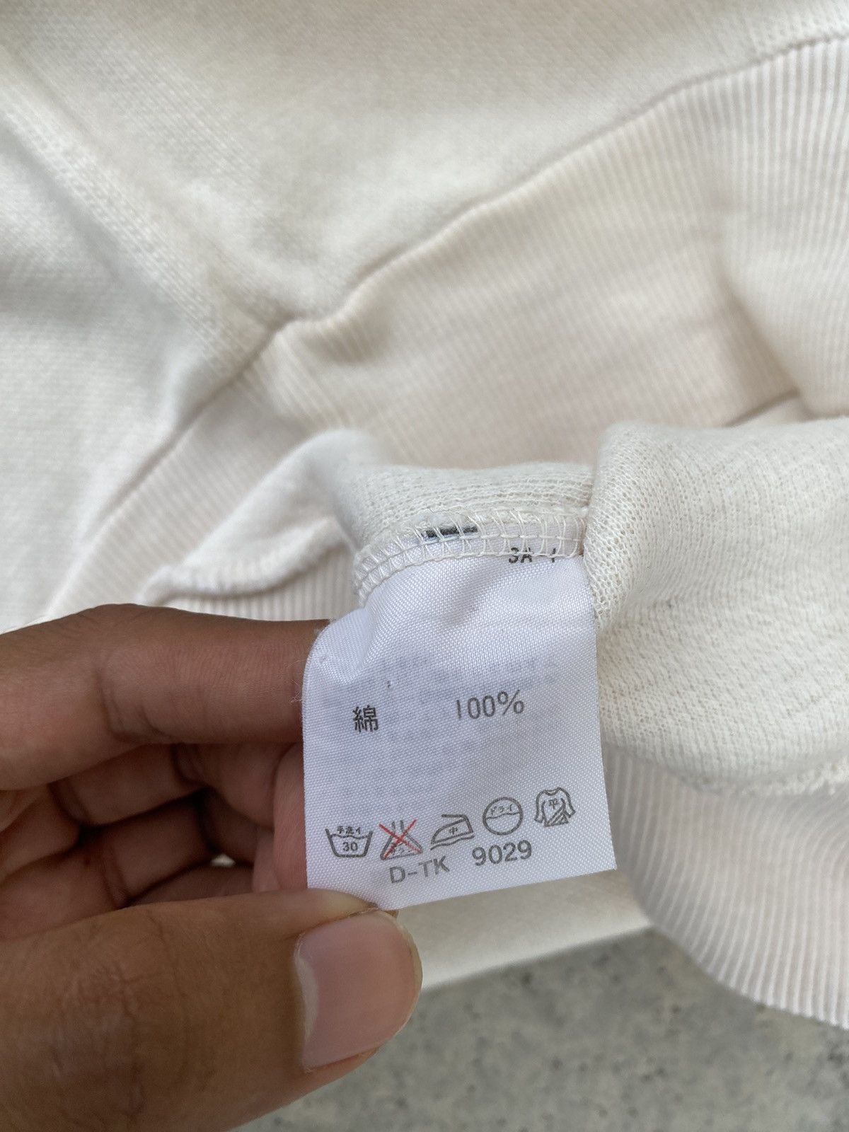 Lacoste Vintage Chemise Lacoste Knitwear Wool Sweater Size US M / EU 48-50 / 2 - 8 Thumbnail