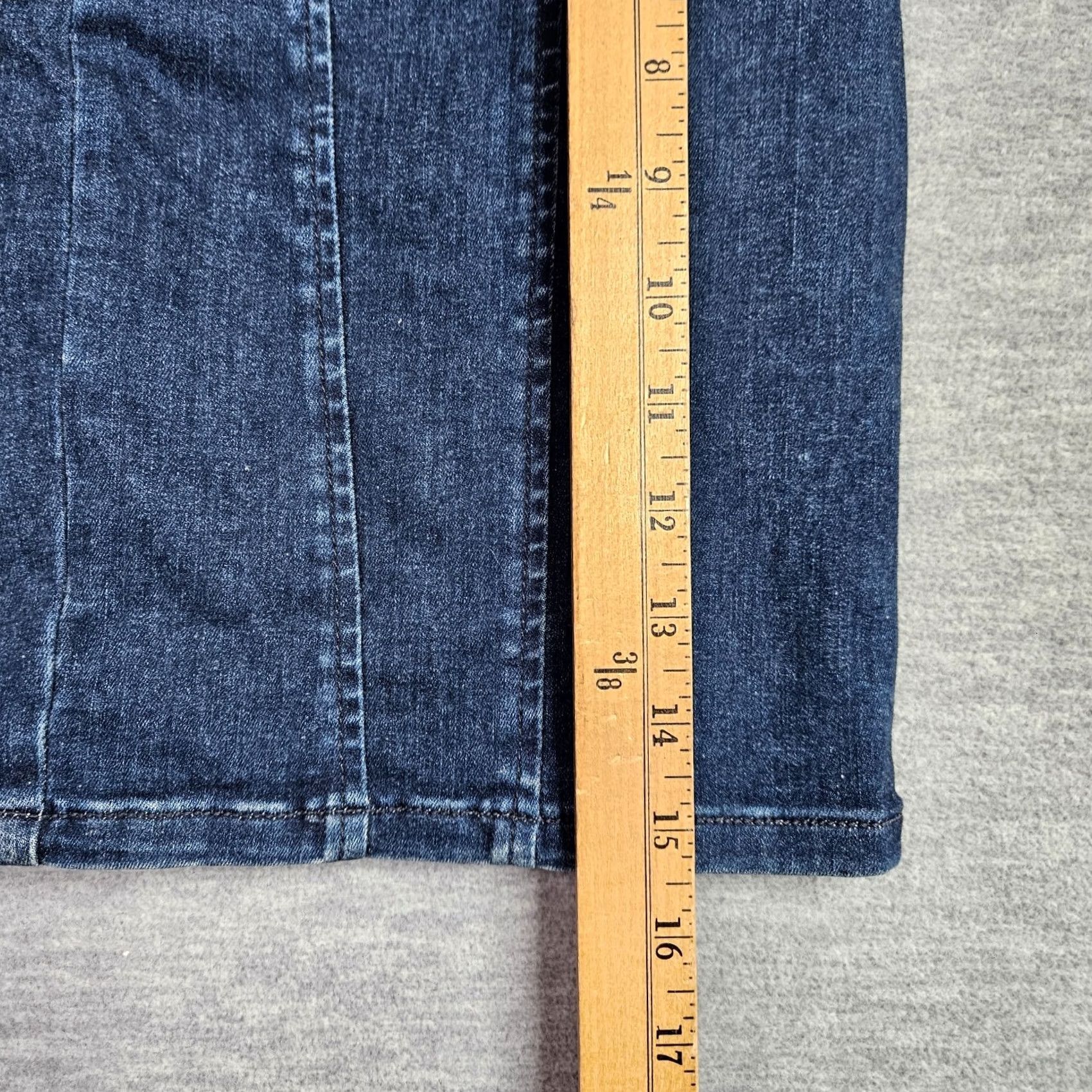 Vintage We The Free Denim Mini Skirt Women Size 0 Blue Raw Hem Casual Size 25" / US 0 / IT 36 - 5 Thumbnail