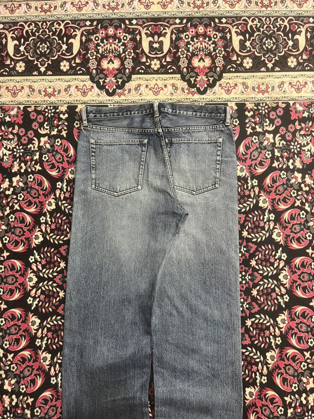 Uniqlo Vintage Uniqlo Blue Washed Distress Frayed Leg Straight Jean Size US 32 / EU 48 - 5 Thumbnail