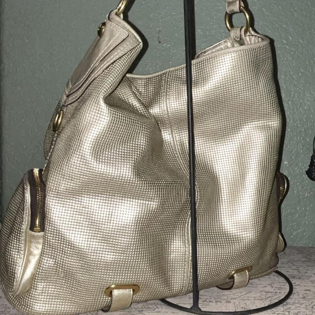 Coach Coach Gold metallic hobo bag with adjustable straps #glamour Size ONE SIZE - 2 Thumbnail