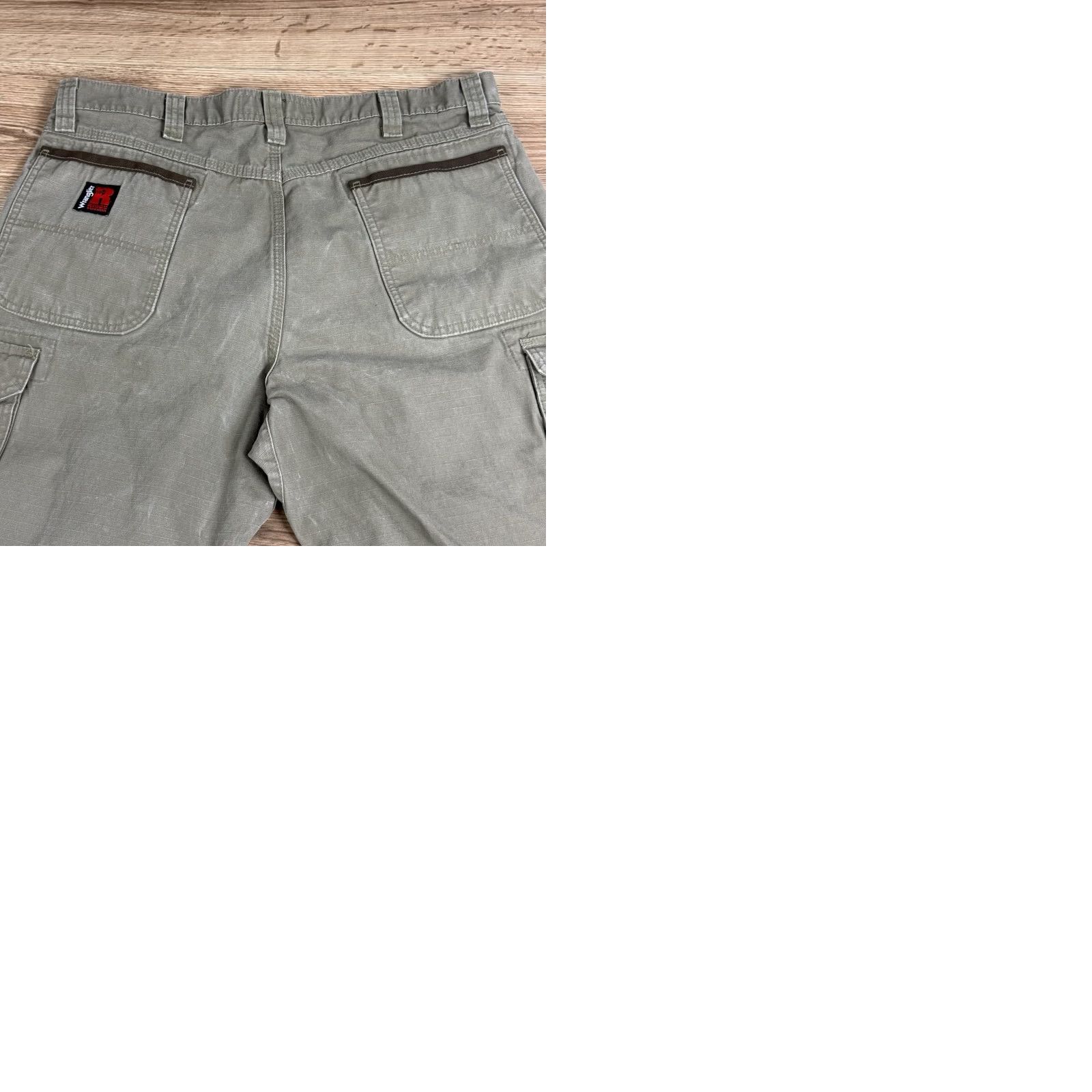 Wrangler VINTAGE Wrangler Riggs Canvas Double Knee Cargo Pants Green Y2K Carpenter 38x30 Mens Size US 38 / EU 54 - 9 Thumbnail