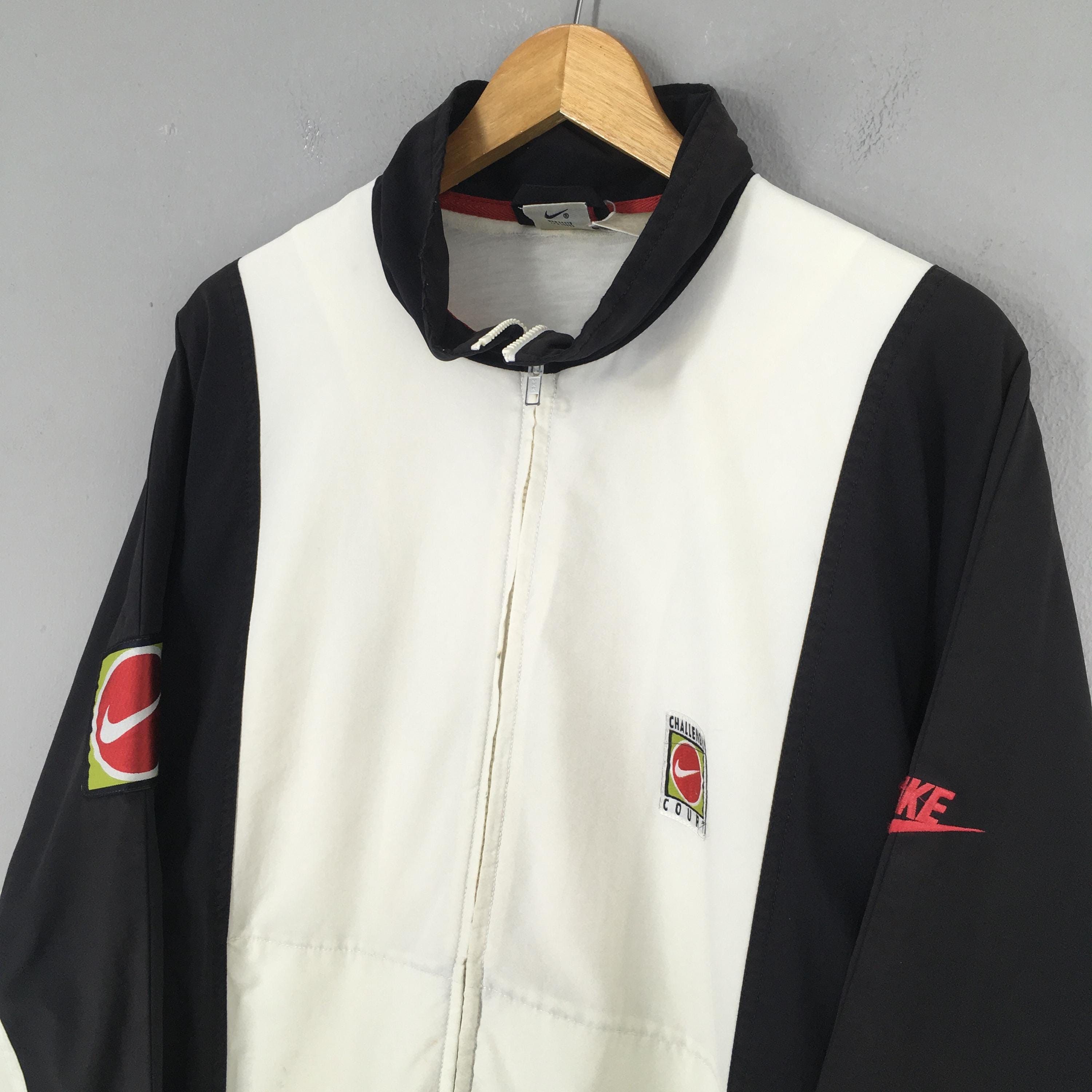 Nike Vintage 90's Nike Challenge Court Windbreaker Jacket XLarge Size US XL / EU 56 / 4 - 4 Thumbnail