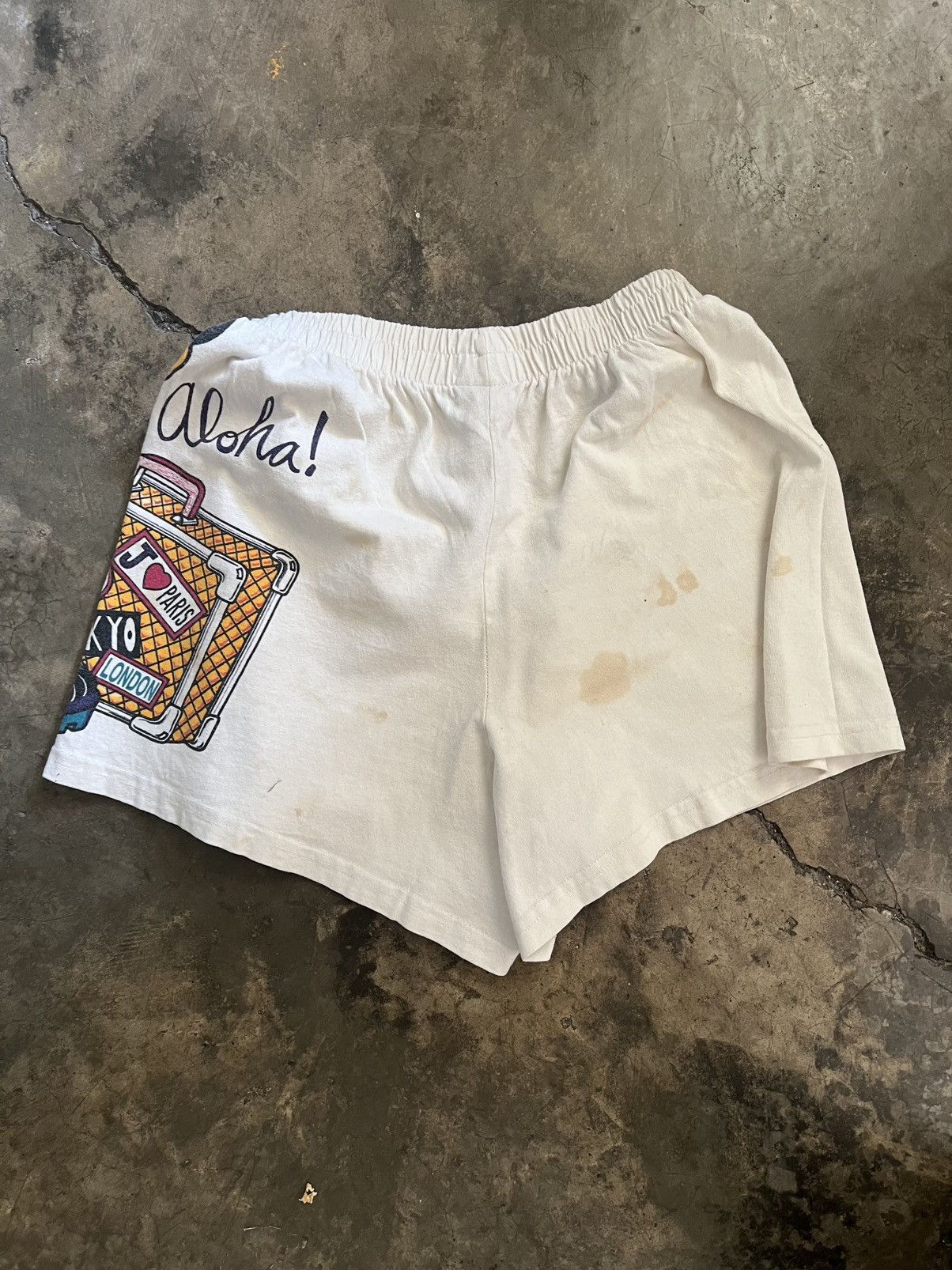 Disney 90s Mickey Mouse Tourist Shorts Size US 30 / EU 46 - 4 Thumbnail