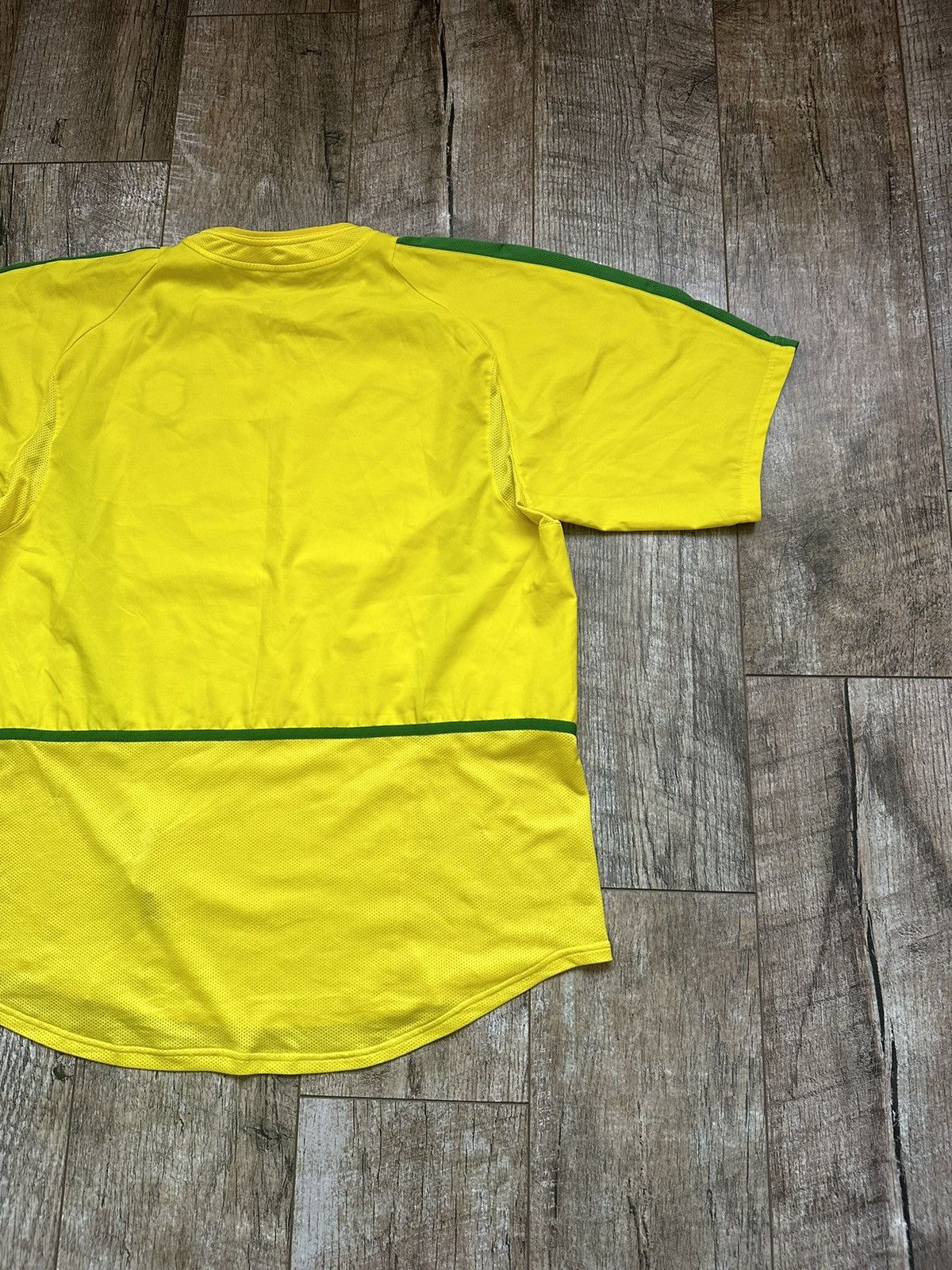 Nike 2002 Nike Brazil World Cup Home Soccer Jersey Size US XL / EU 56 / 4 - 17 Thumbnail
