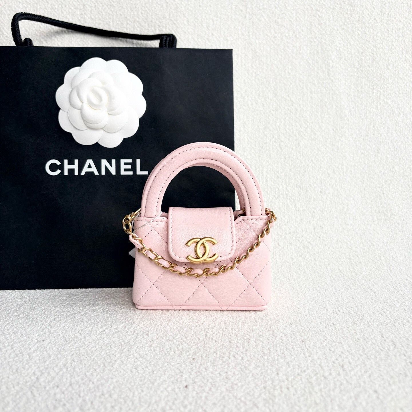 Chanel Pre-loved Bag Very good condition Size ONE SIZE - 1 Thumbnail