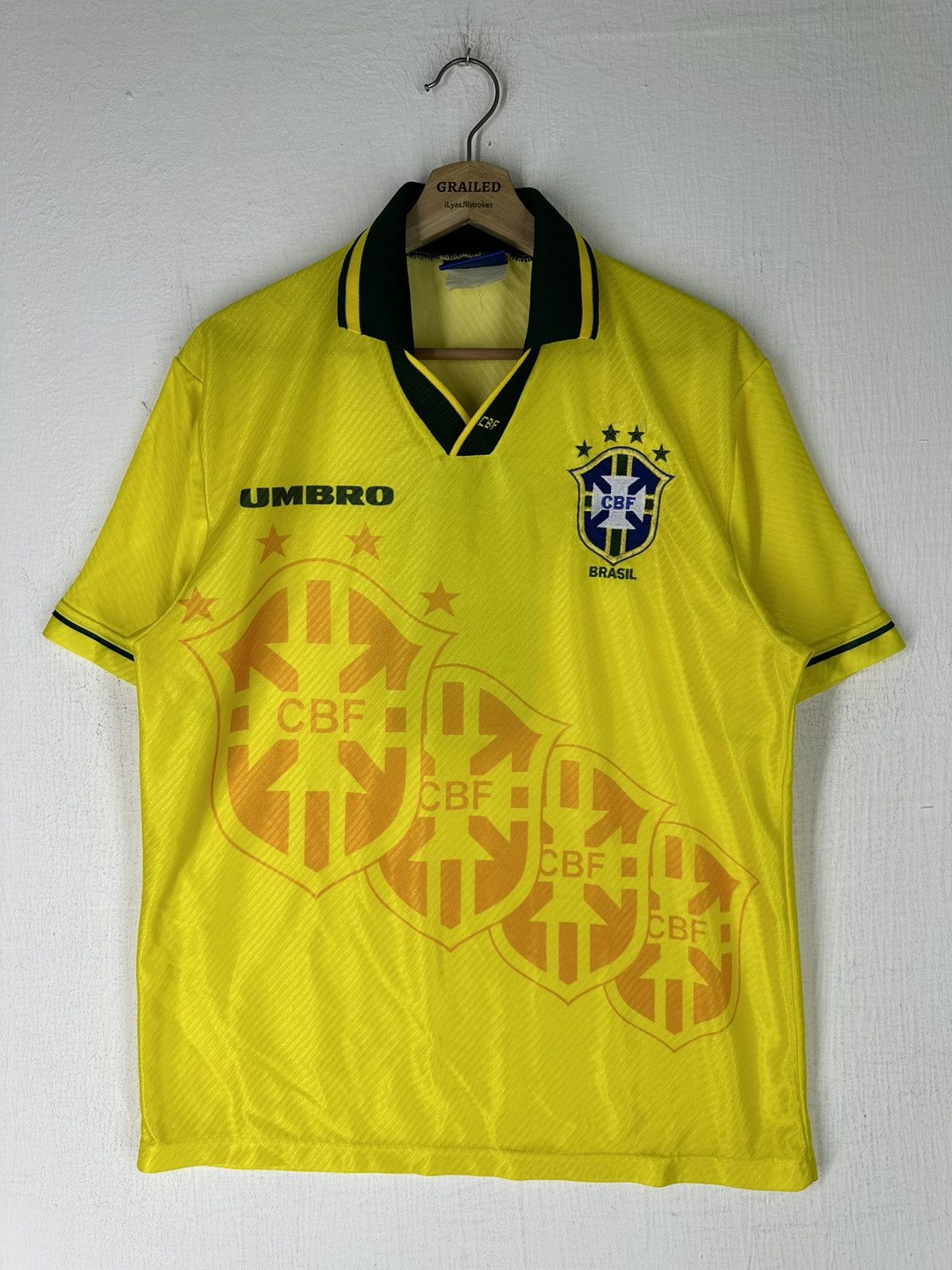 Umbro × Vintage Vtg 90’s Umbro Brasil Home Number 8 Dunga National Jersey Size US M / EU 48-50 / 2 - 2 Thumbnail