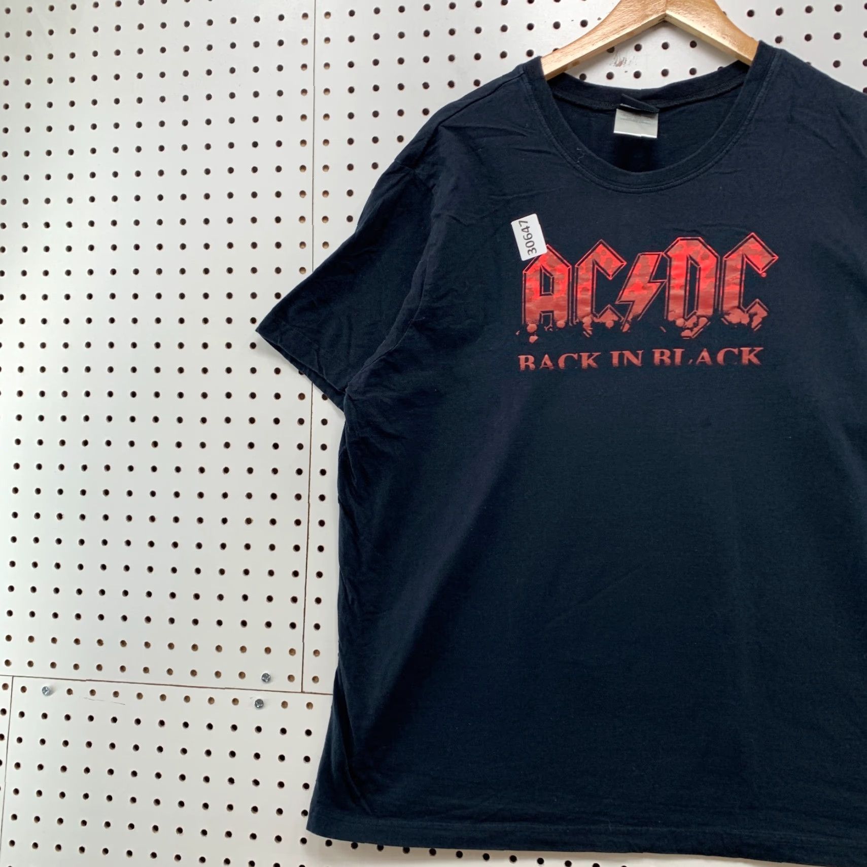 Spell VINTAGE AC/DC Back In Black Shirt Mens Large Red Spell Out Music Band 23x27.5 Size US L / EU 52-54 / 3 - 3 Thumbnail