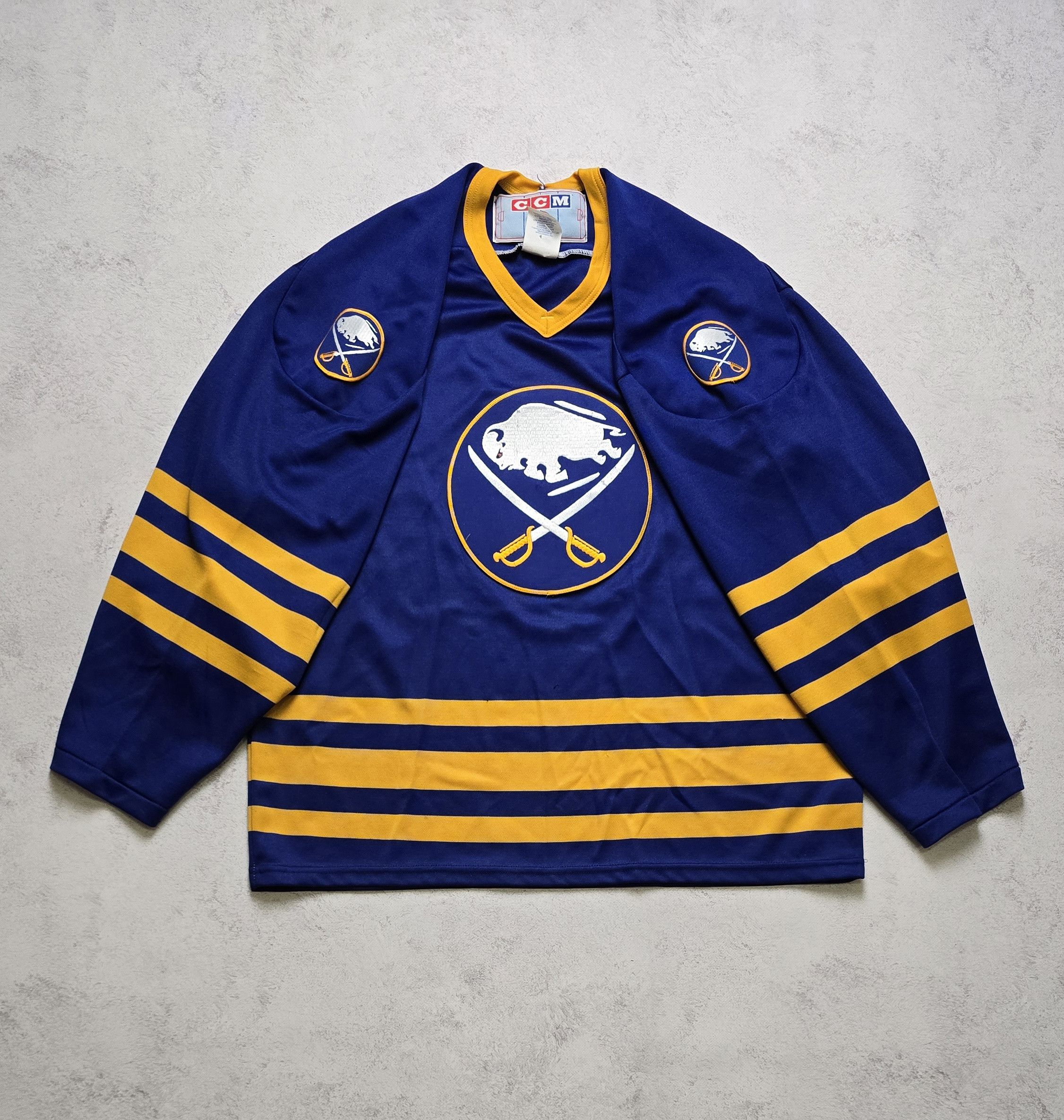 Ccm Vintage 90s NHL Buffalo Sabres CCM Blue Jersey Retro Logo Size US L / EU 52-54 / 3 - 3 Thumbnail
