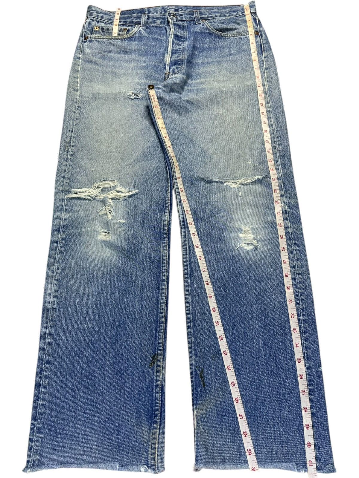 Levi's Vintage 90s Levis 501xx Faded Wash Distress Loose Jeans Size US 33 - 13 Thumbnail
