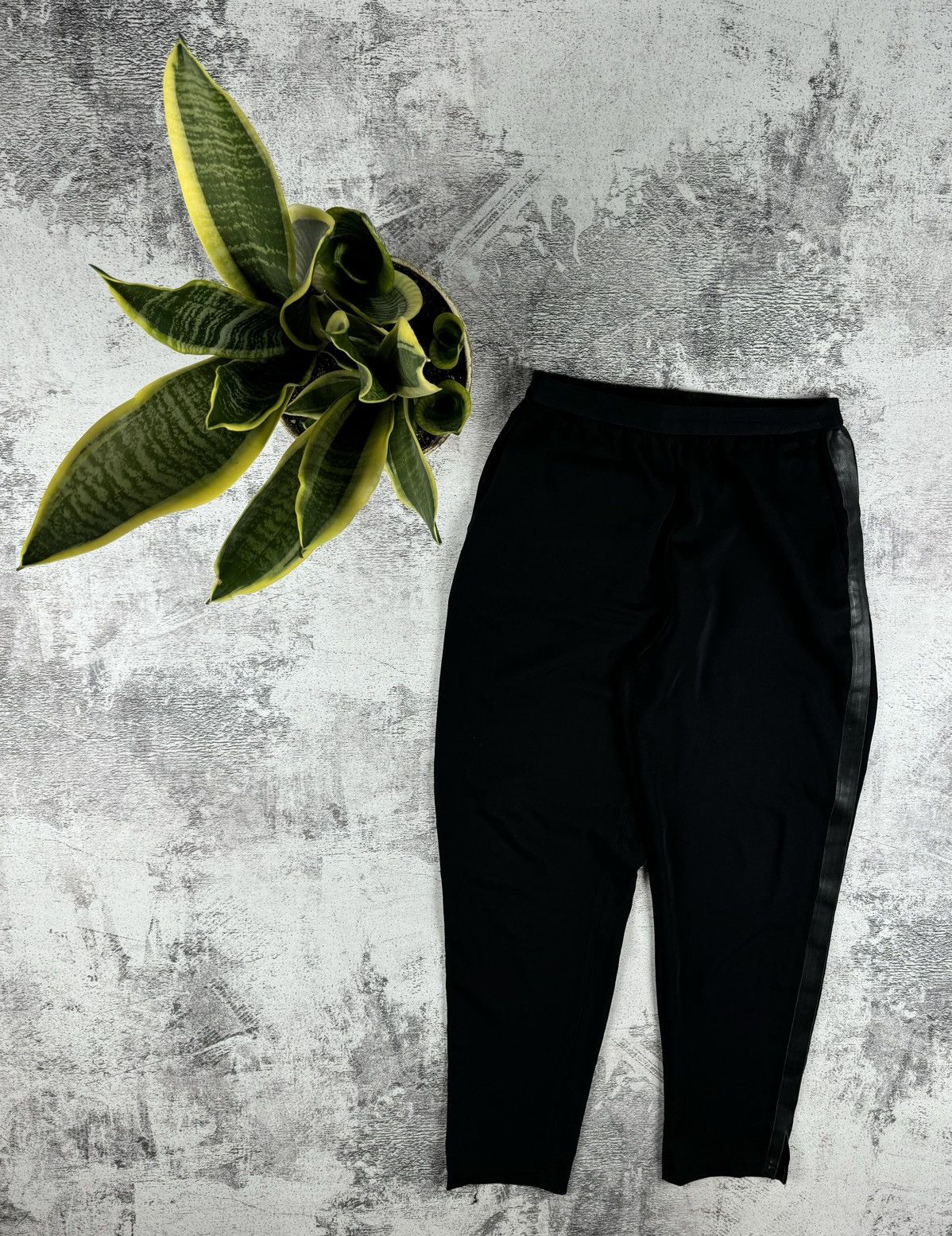 Maison Margiela Vintage SS10 Maison Margiela Designer Lampas Pants Sweatpants Size 26" / US 2 / IT 38 - 2 Thumbnail