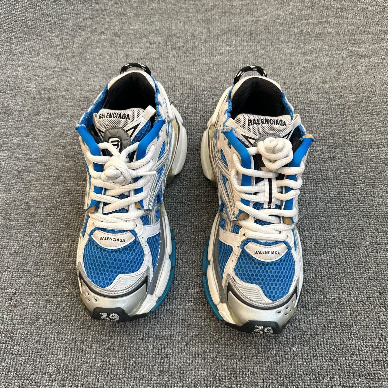 Balenciaga Balenciaga Running Blue Lowtop Sneakers 6.5 Men Size US 6.5 / EU 39-40 - 1 Thumbnail