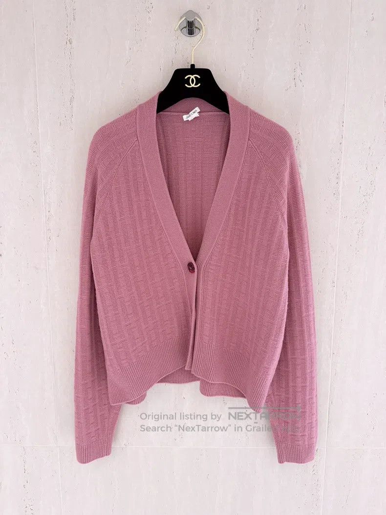 Hermes Hermes Fuchsia Sheep Wool Knit Cardigan Size XS / US 0-2 / IT 36-38 - 1 Thumbnail
