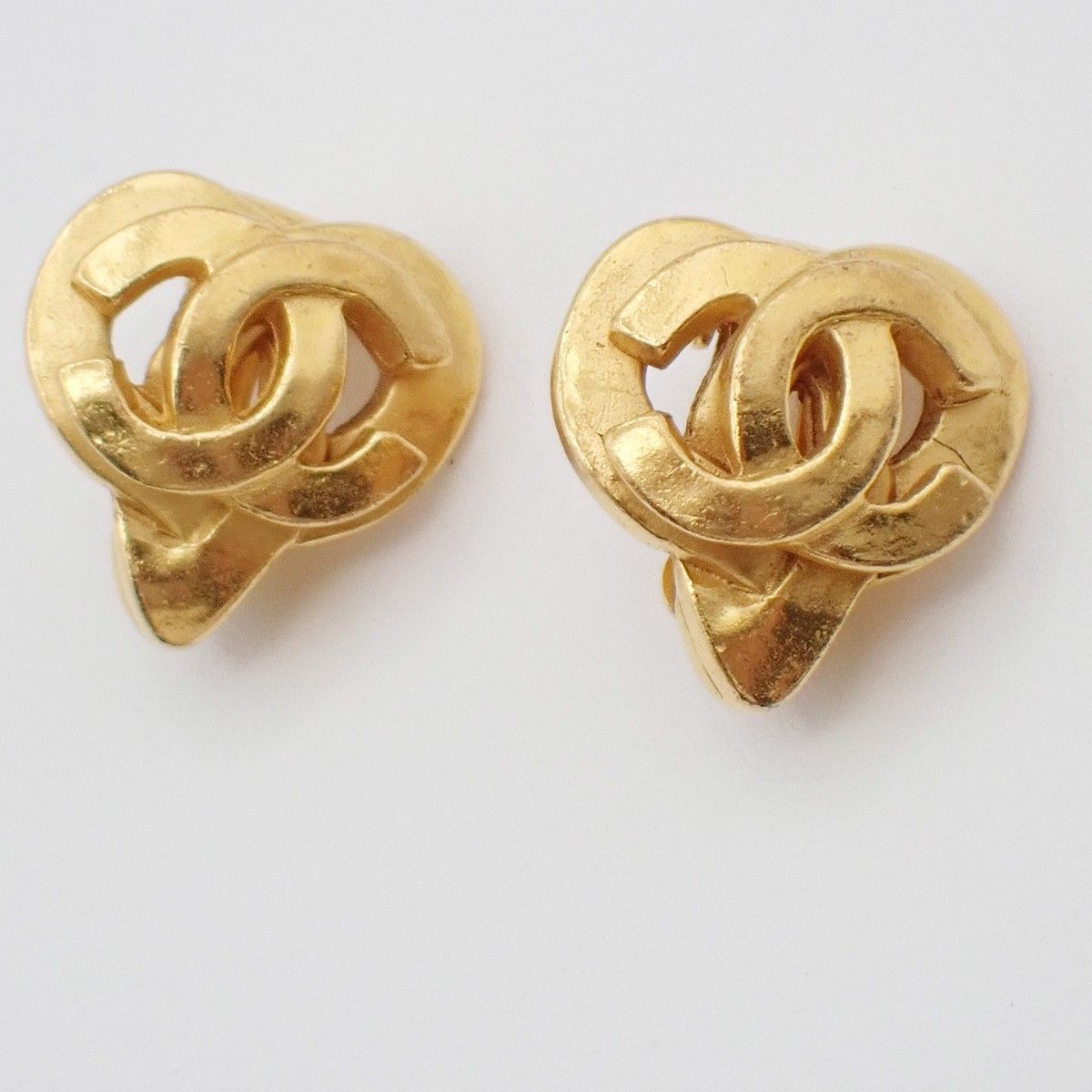 Chanel Chanel CC logo heart Gold-plated Size ONE SIZE - 1 Thumbnail