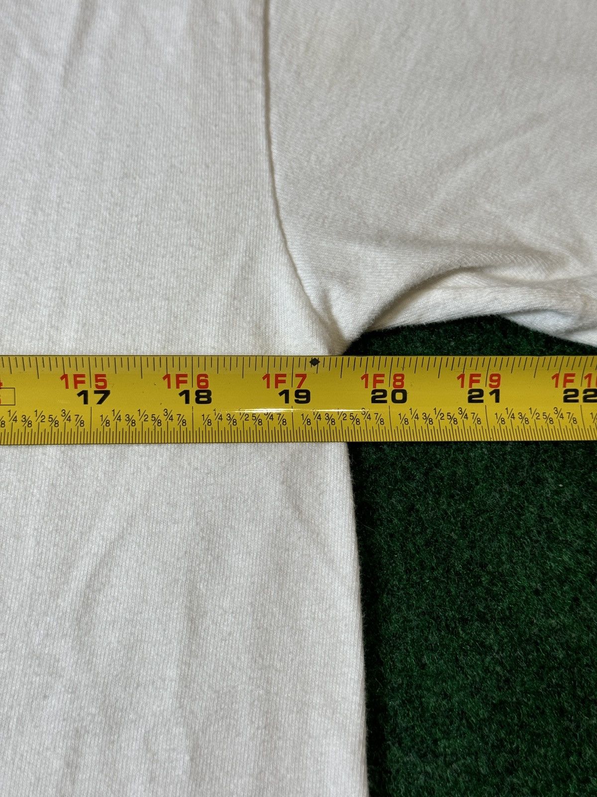 Hanes × Vintage Vintage 90s Buddy Ryan’s Red Bird Football Brawl T Shirt Size US M / EU 48-50 / 2 - 7 Thumbnail