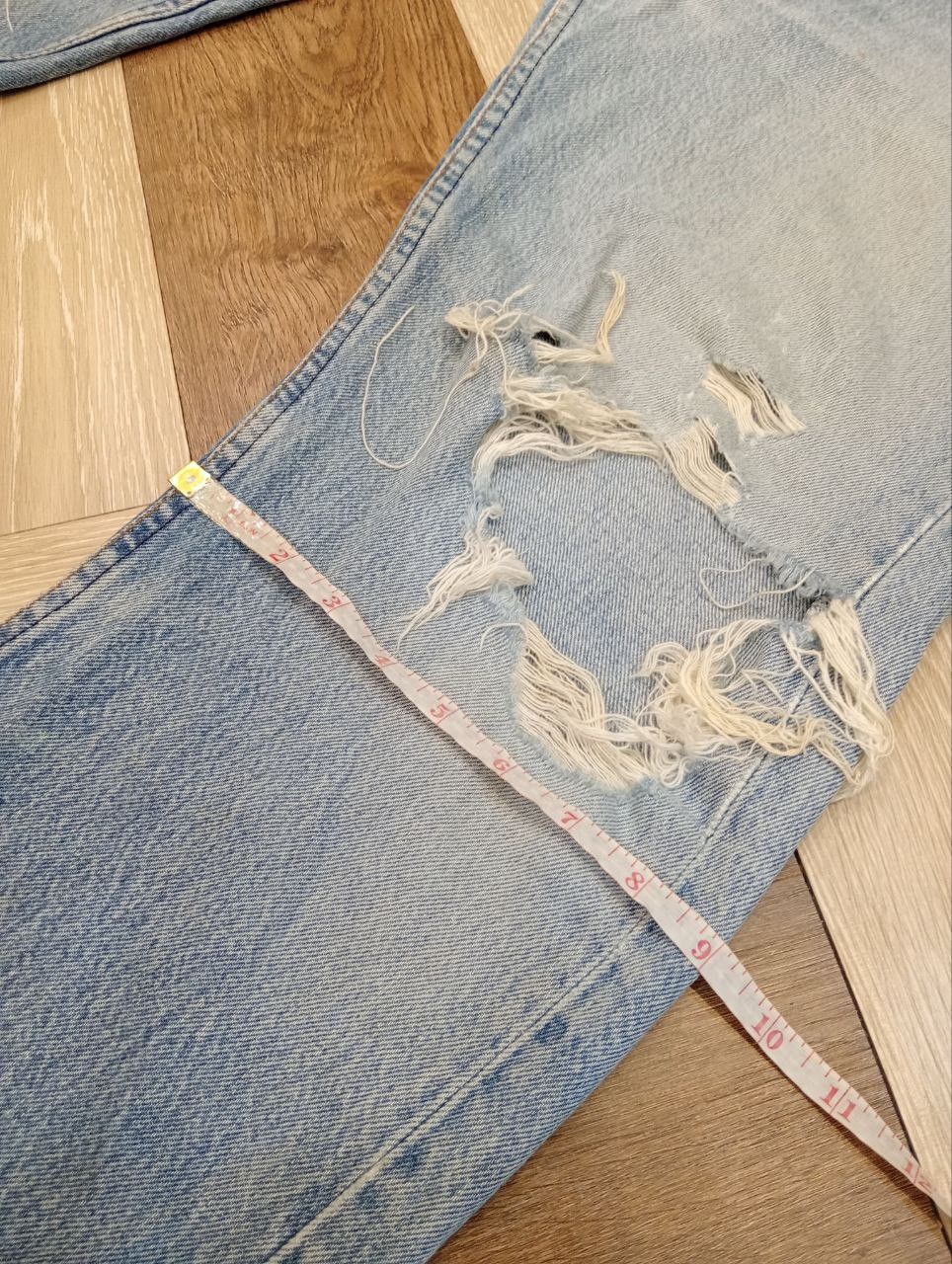 Levi's Vintage Clothing LEVI'S VINTAGE 501 DISTRESSED JEANS - SIZE 36 BLUE Size US 36 / EU 52 - 23 Thumbnail
