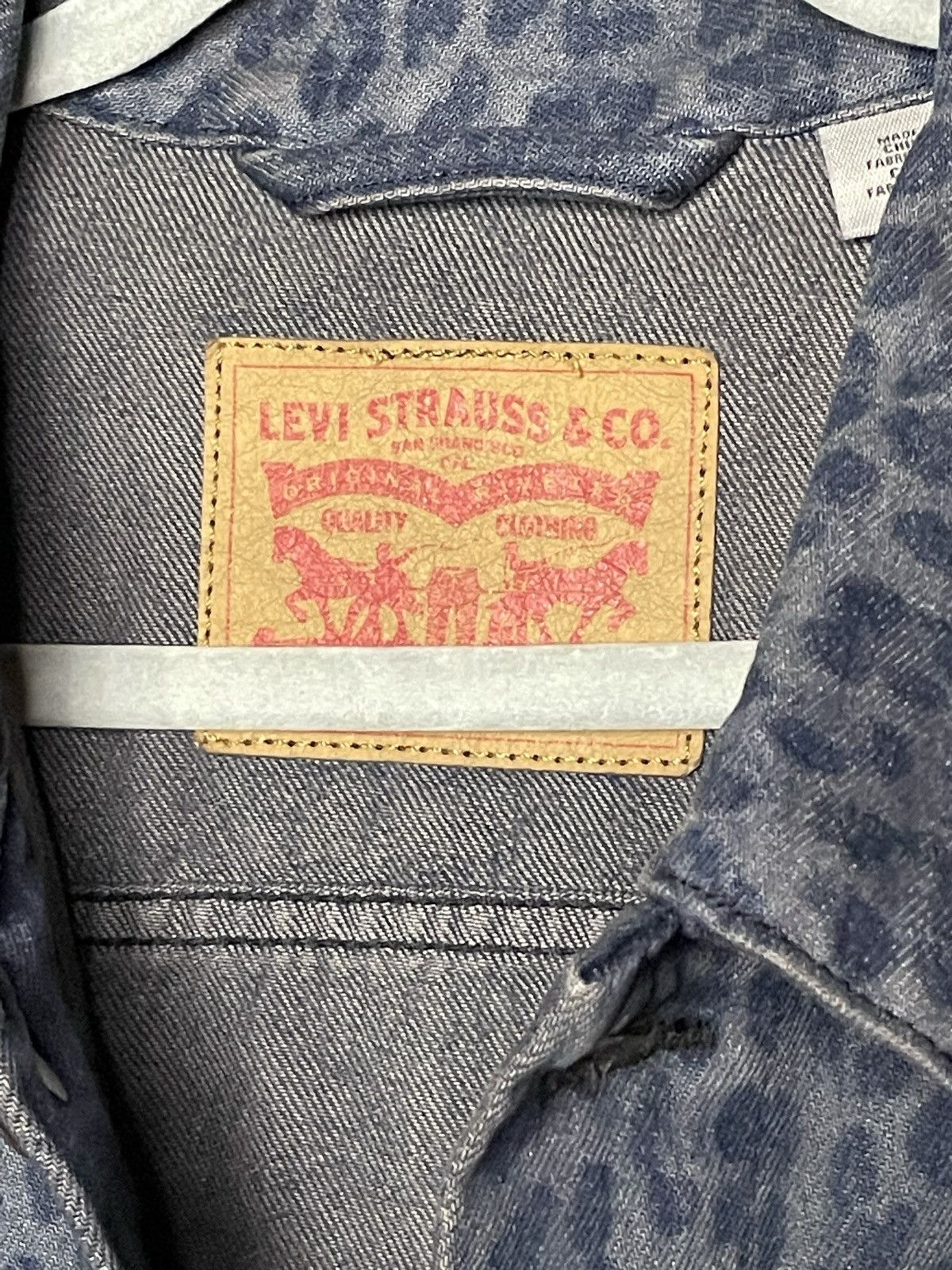 Levi's Levis cheetah print jean jacket Size US XL / EU 56 / 4 - 3 Thumbnail