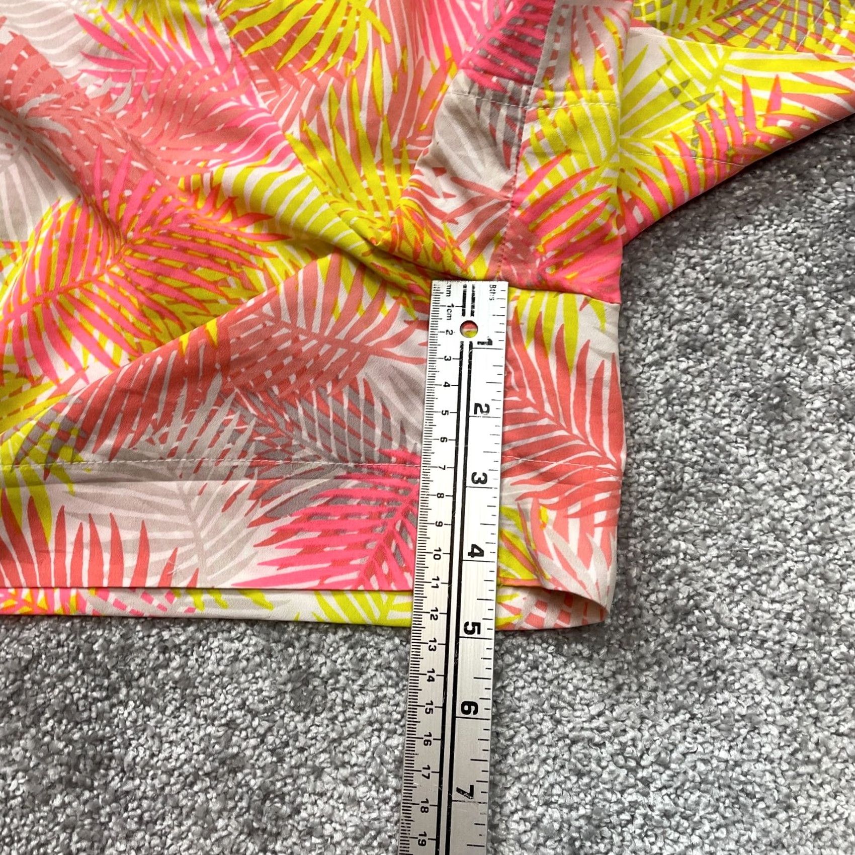 Vintage HeartSoul Shorts Womens 1X Pink Yellow Elastic Waist Light Stretch Tropic Paisley Casual Short Pants Size 25" / US 0 / IT 36 - 3 Thumbnail