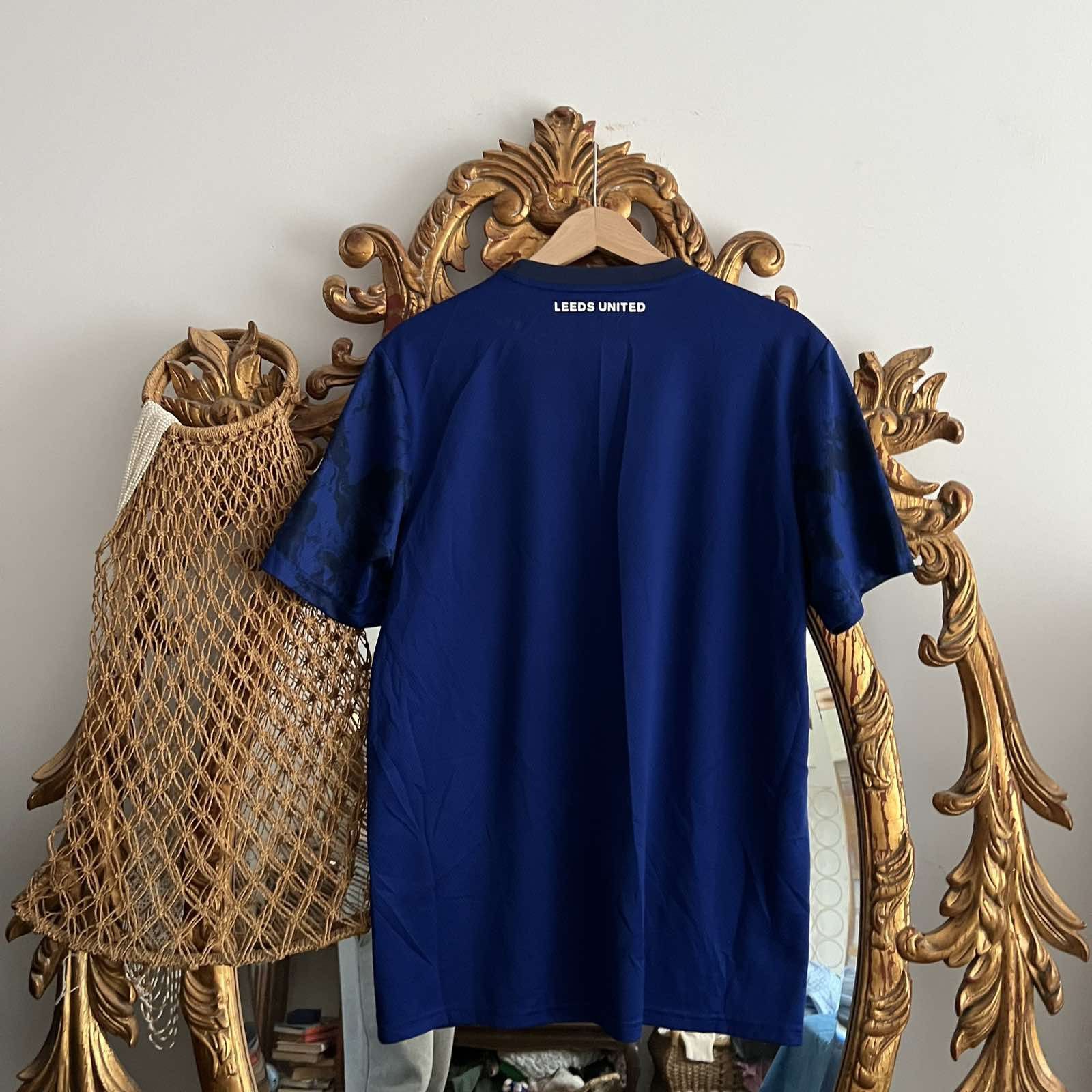 Adidas Leeds United Adidas Away Kit Soccer Jersey Shirt Sz L Size US L / EU 52-54 / 3 - 2 Thumbnail