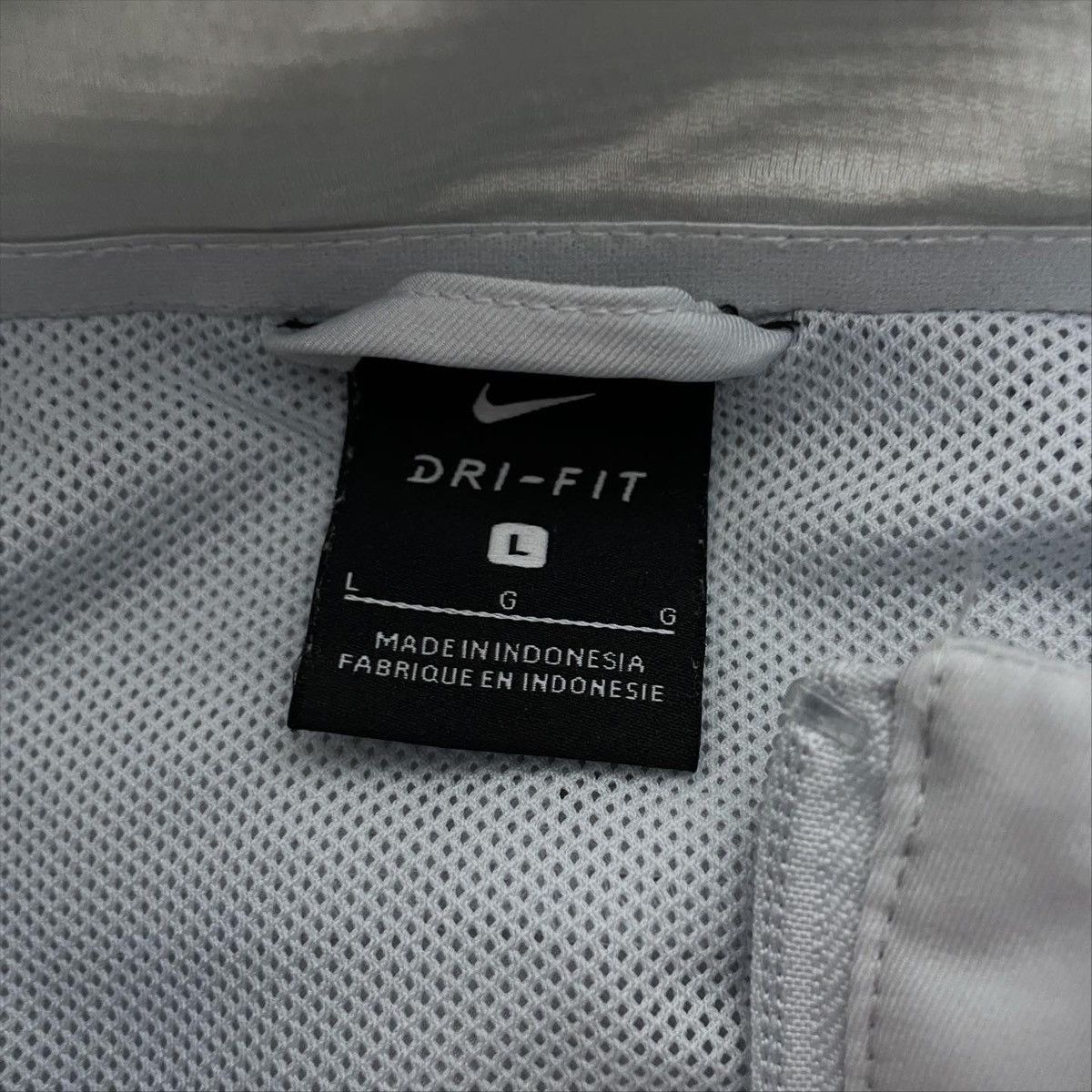 Nike Y2k Nike PSG Paris Saint Germain Light Jacket Size US L / EU 52-54 / 3 - 3 Thumbnail