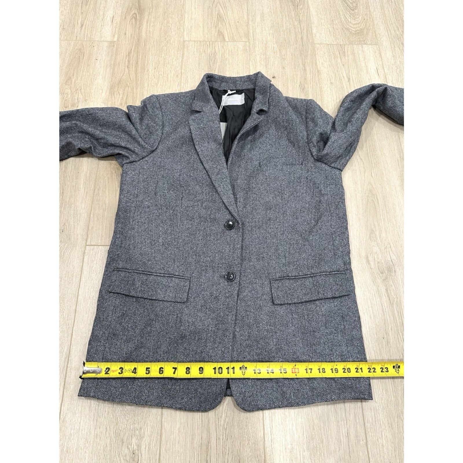 Everlane NWT Everlane Gray Herringbone The Oversized Single Breasted Blazer Wool Size 10 Women Jacket Blazer Size L / US 10 / IT 46 - 6 Thumbnail