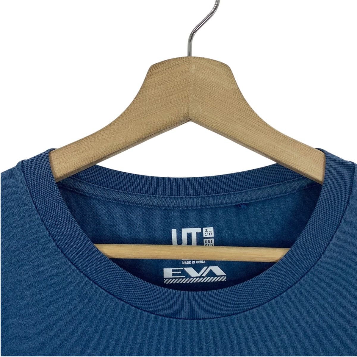 Anime × Japanese Brand × Uniqlo EVANGELION x UT neon genesis Anime tee Size US L / EU 52-54 / 3 - 5 Thumbnail
