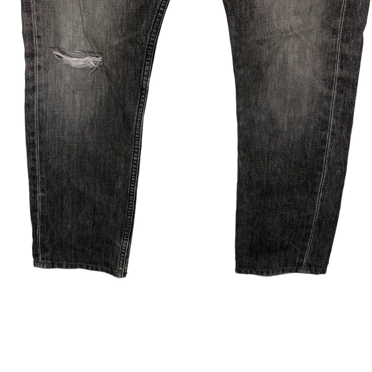 Levi's Vintage Clothing 🔥VINTAGE DISTRESSED DENIM JEANS LEVI’S LOT 505 Size US 28 / EU 44 - 3 Thumbnail