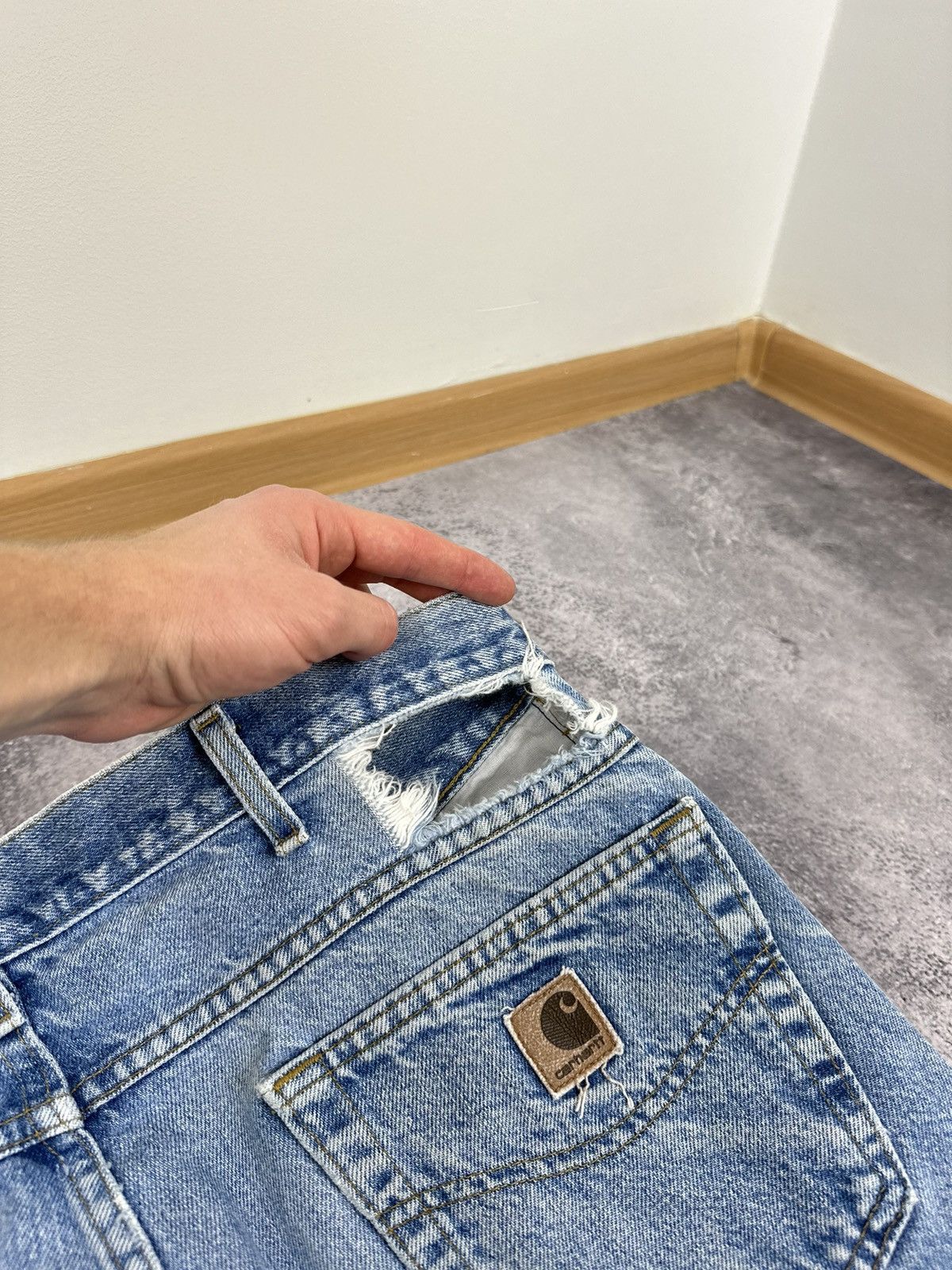 Carhartt Vintage Carhartt Distressed Light Blue Denim Opium USA Jeans Size US 34 / EU 50 - 7 Thumbnail