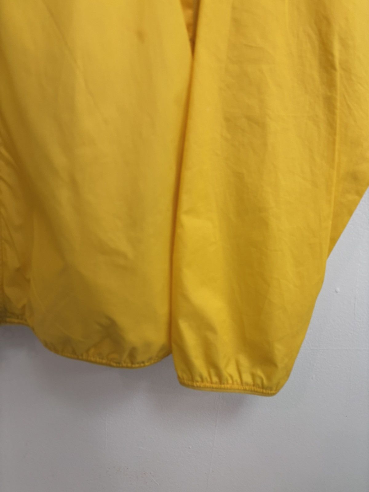Nike Nike yellow windbreaker Size US L / EU 52-54 / 3 - 7 Thumbnail
