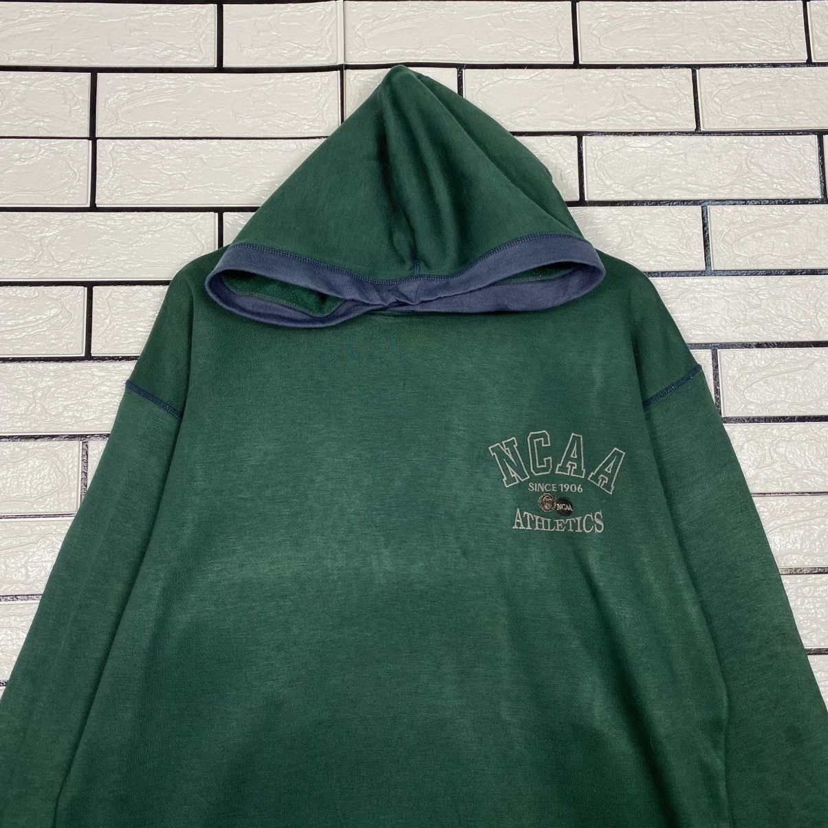 Japanese Brand 📌Vintage Hoodie Pull Over NCAA Big Logo Sportswear Size US L / EU 52-54 / 3 - 4 Thumbnail