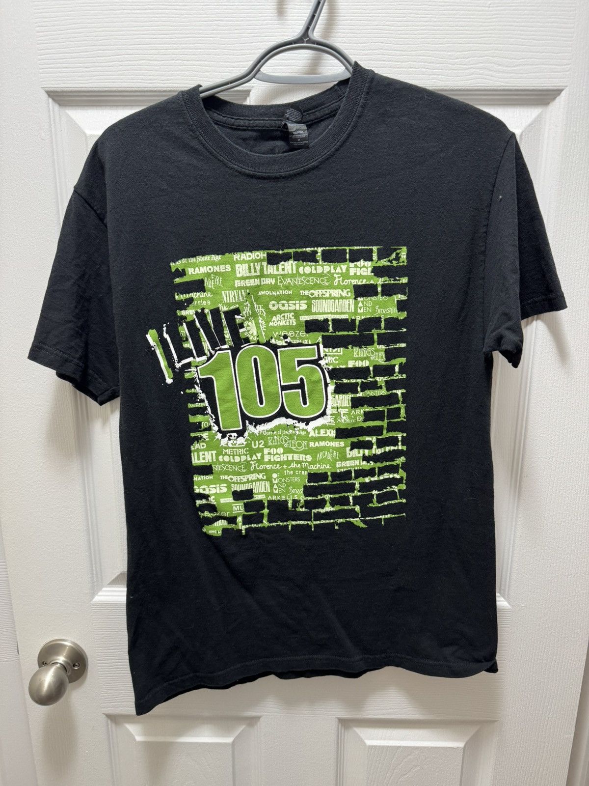 Live 105 Rock Bands M&O Vintage Music Shirt Station 2000s
