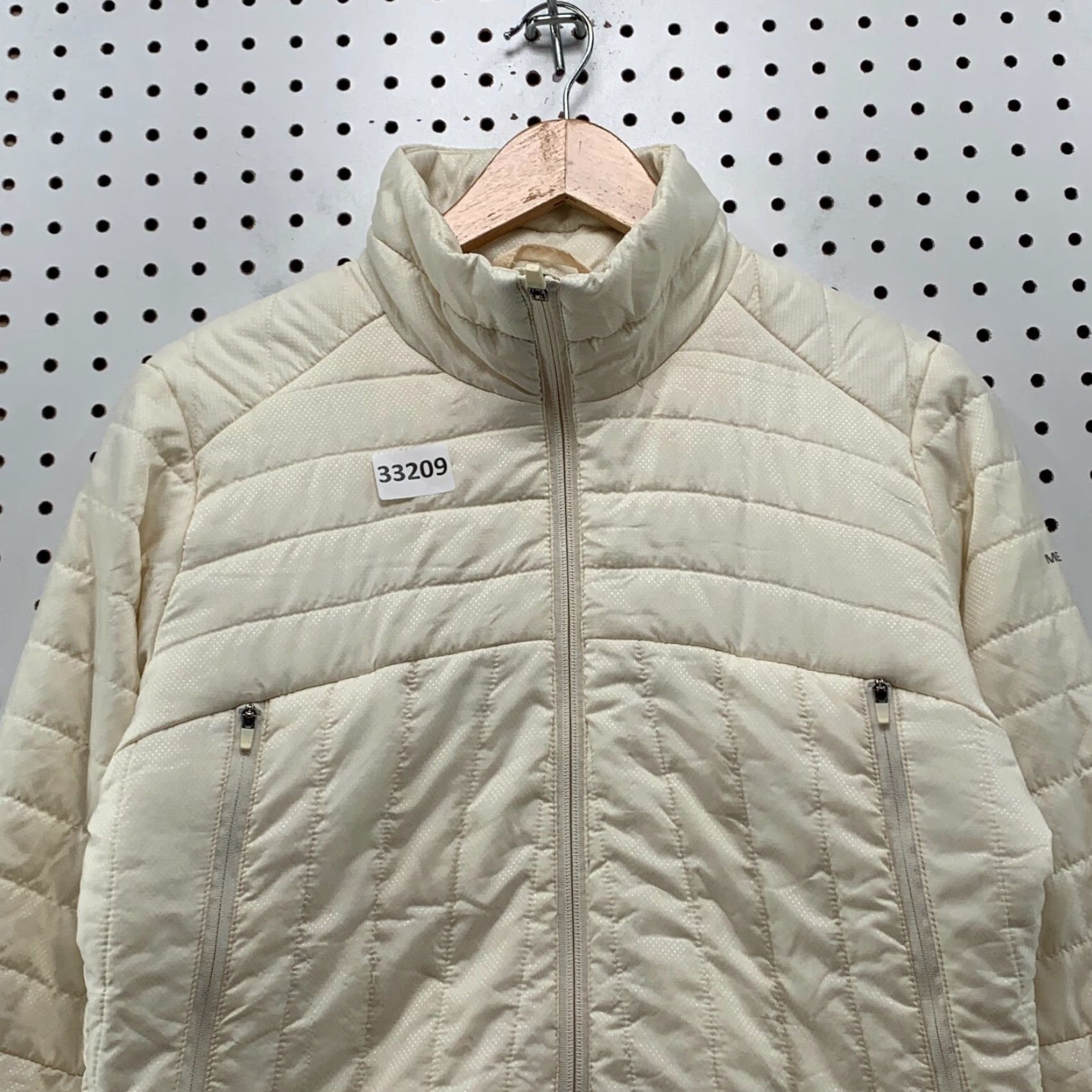 Merrell Merrell Puffer Jacket Womens MEdium Ivory Thinsulate Platinum Select Dry 19.5x24 Size M / US 6-8 / IT 42-44 - 2 Thumbnail