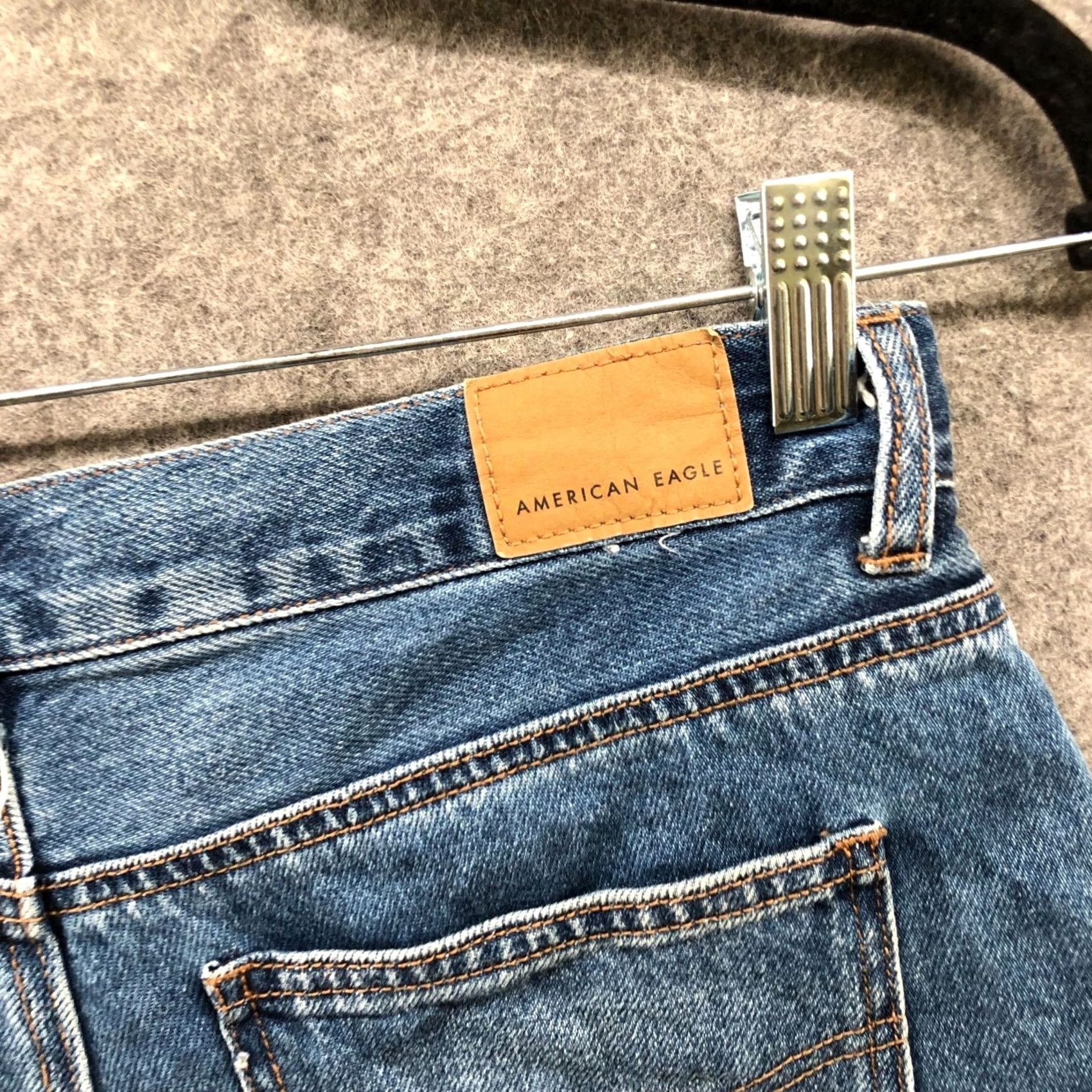 American Eagle Outfitters VINTAGE used? No. Oops. Size 27" / US 4 / IT 40 - 6 Thumbnail