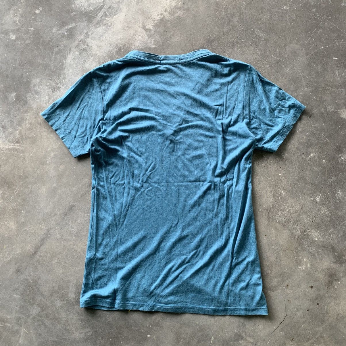 Tornado Mart 2000s TORNADO MART IRIDESCENT BLUE SILVER VNECK TSHIRT Size M / US 6-8 / IT 42-44 - 6 Thumbnail