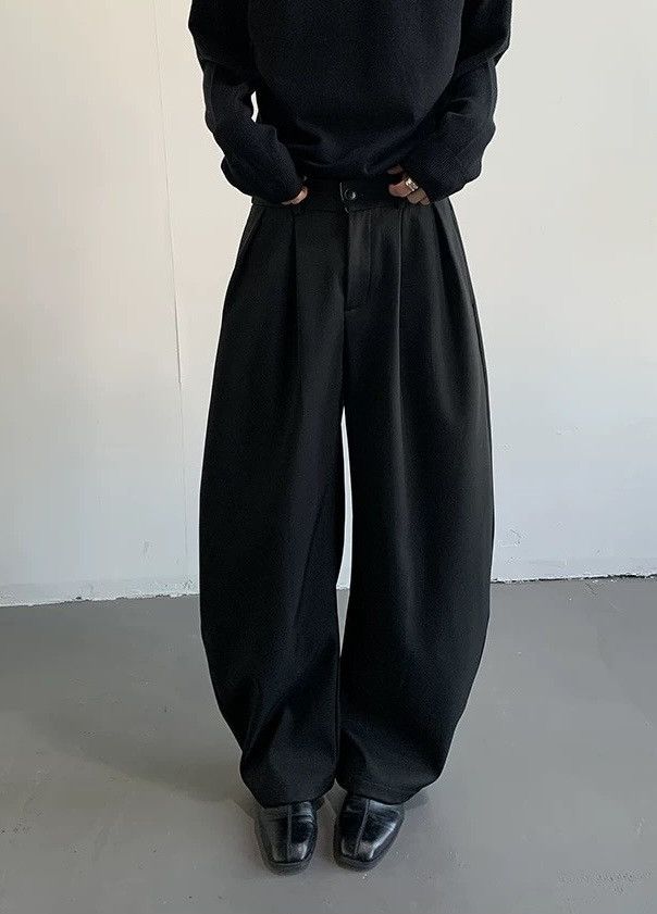 Japanese Brand × Vintage Cleanfit retro fashion loose fit pleated barrel leg pants Size US 30 / EU 46 - 1 Thumbnail