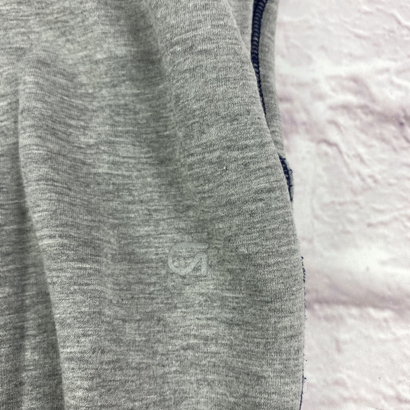 Gap Gap Mens Pants All Elements Fleece Jogger 36in Gray Navy Large Athletic Workout Size US 33 - 2 Thumbnail