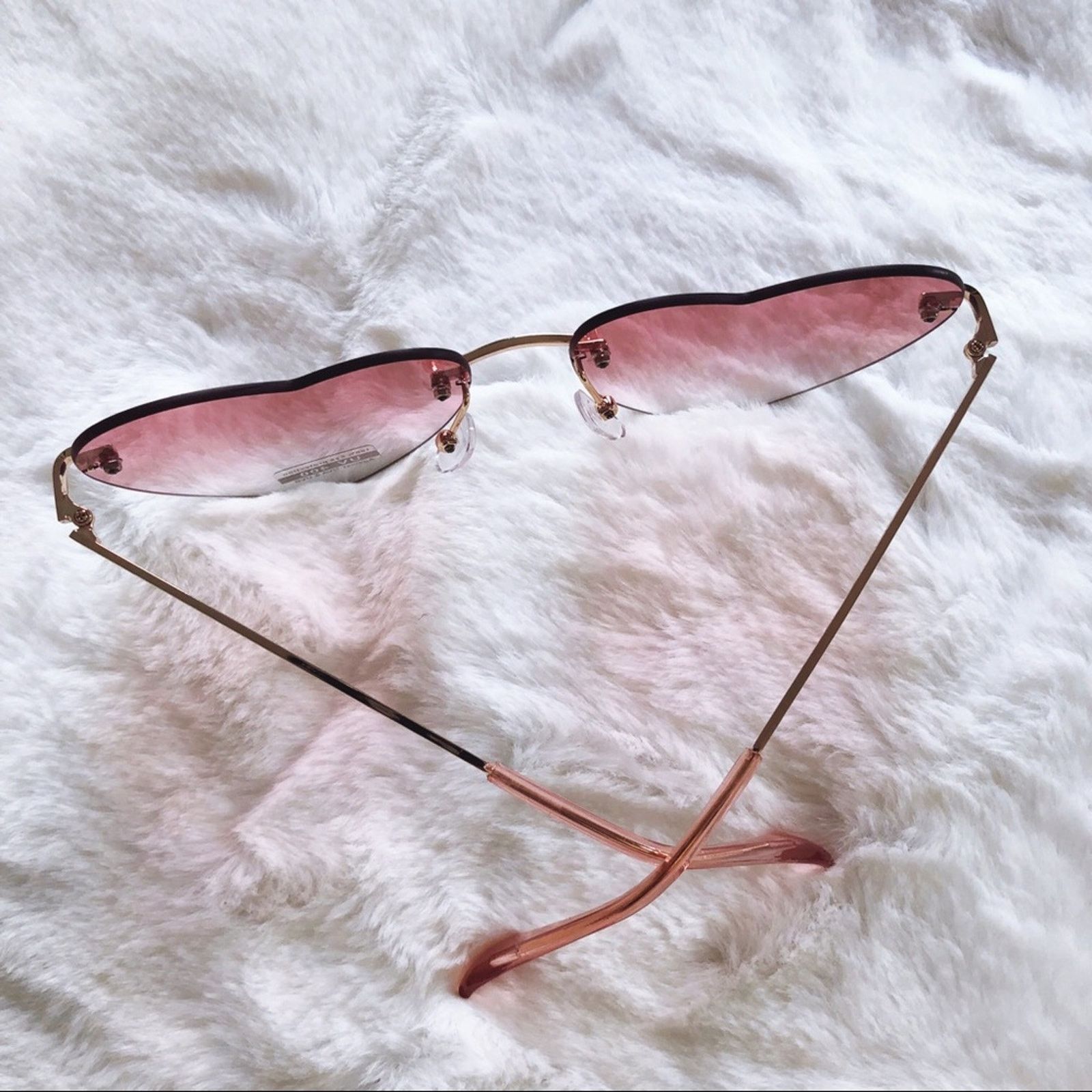 Other Miley Light Pink Gradient Heart Sunglasses Size ONE SIZE - 7 Thumbnail
