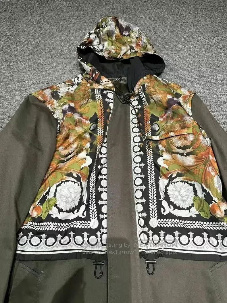 Versace Versace Silk coat Size M / US 6-8 / IT 42-44 - 2 Thumbnail