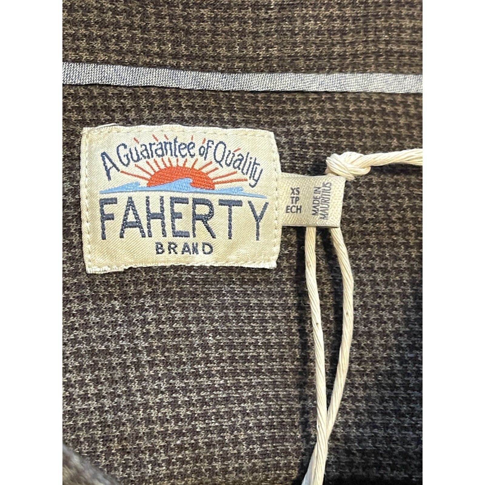 Faherty VINTAGE Faherty Men's Knit Button-Down Shirt XS Brown Houndstooth Sports Size US XS / EU 42 / 0 - 4 Thumbnail