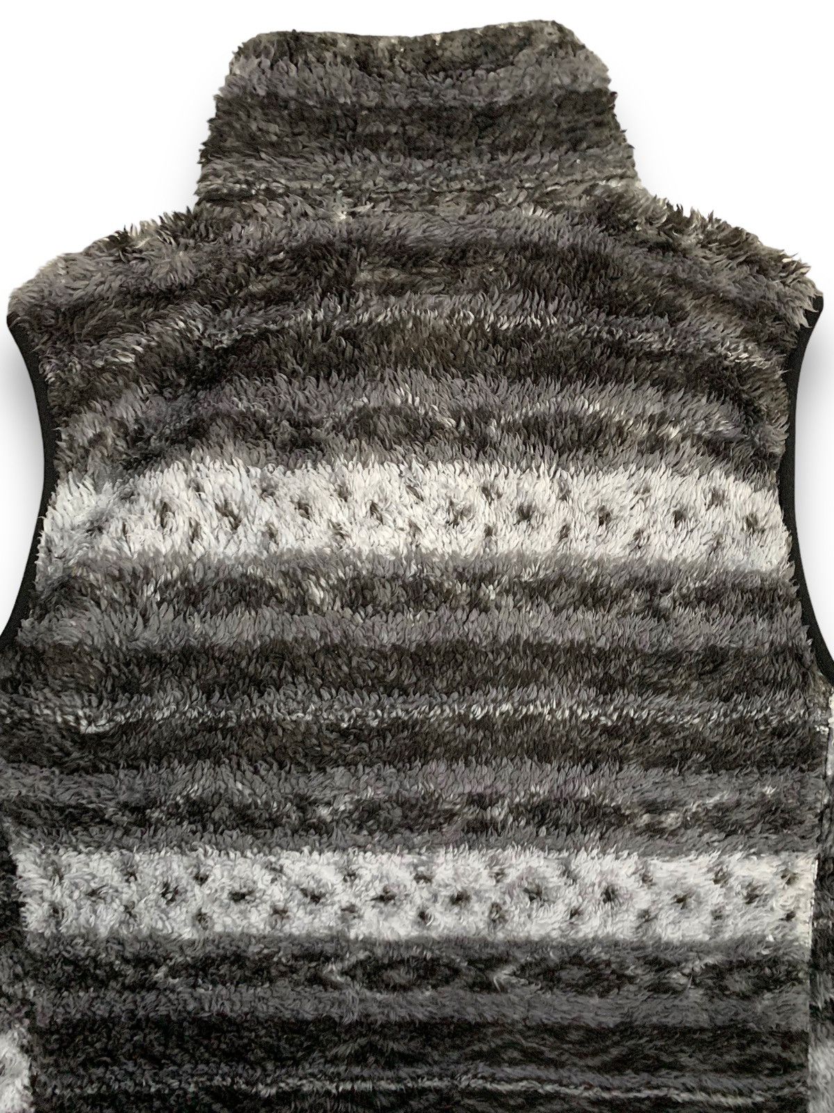 Japanese Brand Japanese Brand Shiny Ripple Navajo Fleece Vest Size US M / EU 48-50 / 2 - 10 Thumbnail