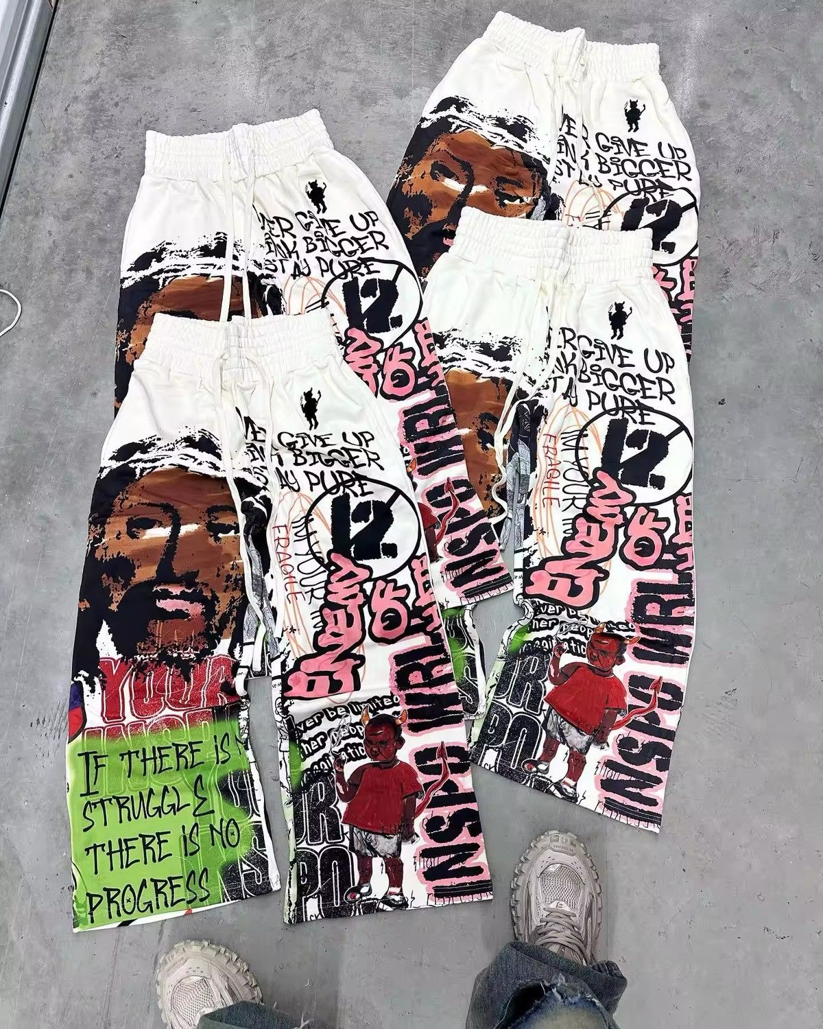 Japanese Brand American Cartoon Graffiti Sweatpants Size US 34 / EU 50 - 3 Thumbnail