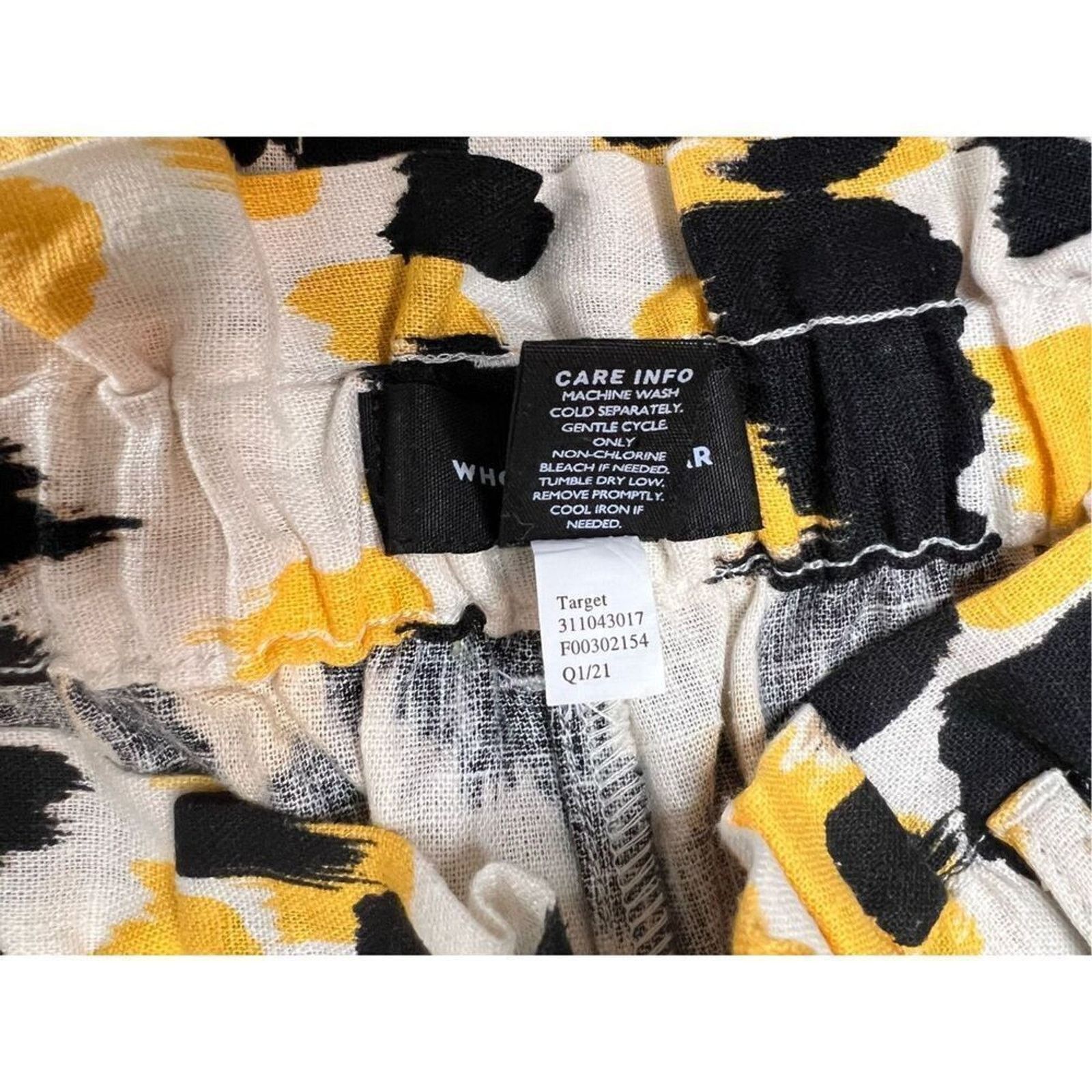 Other Who What Wear Linen Paperbag Shorts XS Yellow Leopard NWOT Size 26" / US 2 / IT 38 - 12 Thumbnail
