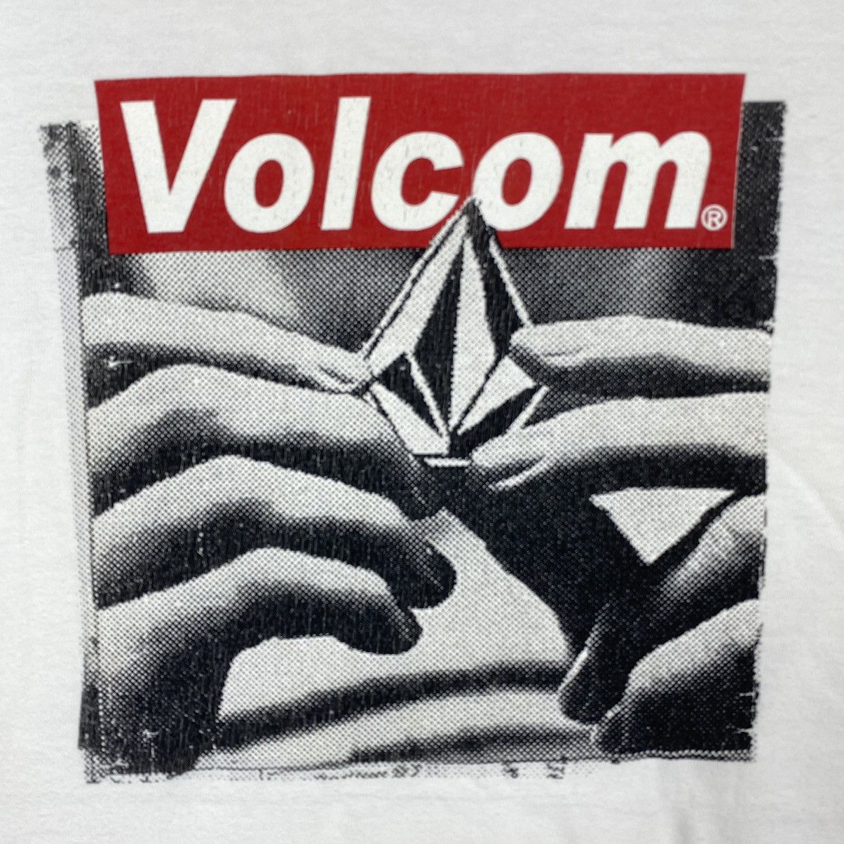 Vintage × Volcom VINTAGE 00's VOLCOM INSPIRED BY BARBARA KRUGER TEE Size US S / EU 44-46 / 1 - 4 Thumbnail