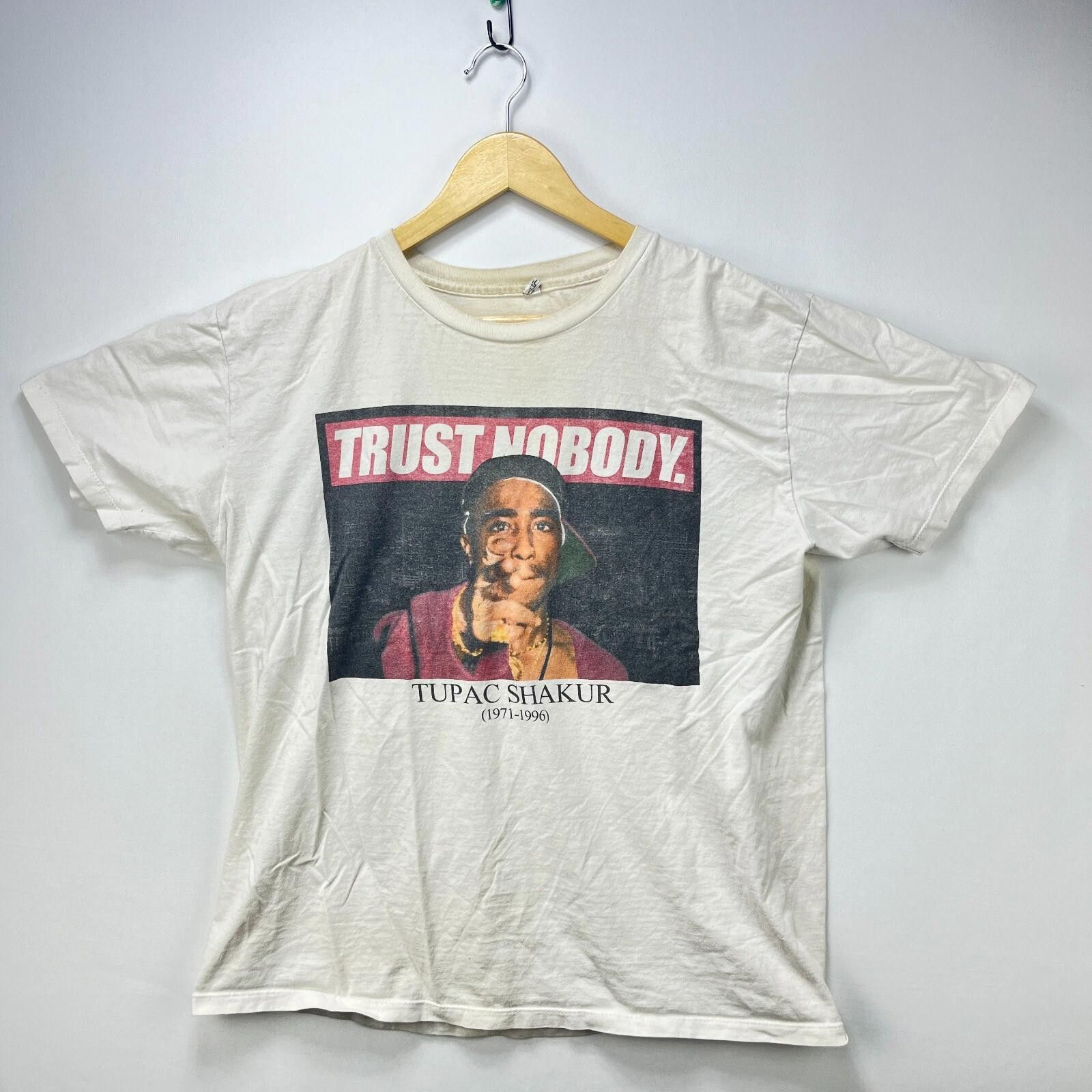 Vintage Vintage Y2K Tupac Shakur Trust Nobody T-Shirt Large Size US L / EU 52-54 / 3 - 1 Thumbnail