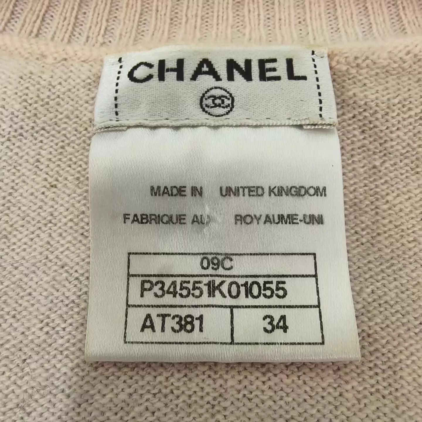 Chanel CHANEL Crystal CC Logo Pink Cashmere Knit Sweater Size XS / US 0-2 / IT 36-38 - 2 Thumbnail