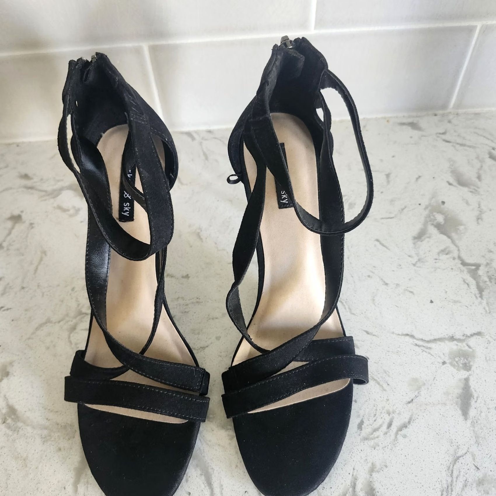 Parker VINTAGE Parker & Sky Women’s Black Strappy Heels Open Toe Ankle Strap Dressy Size 10 Size L / US 10 / IT 46 - 6 Thumbnail