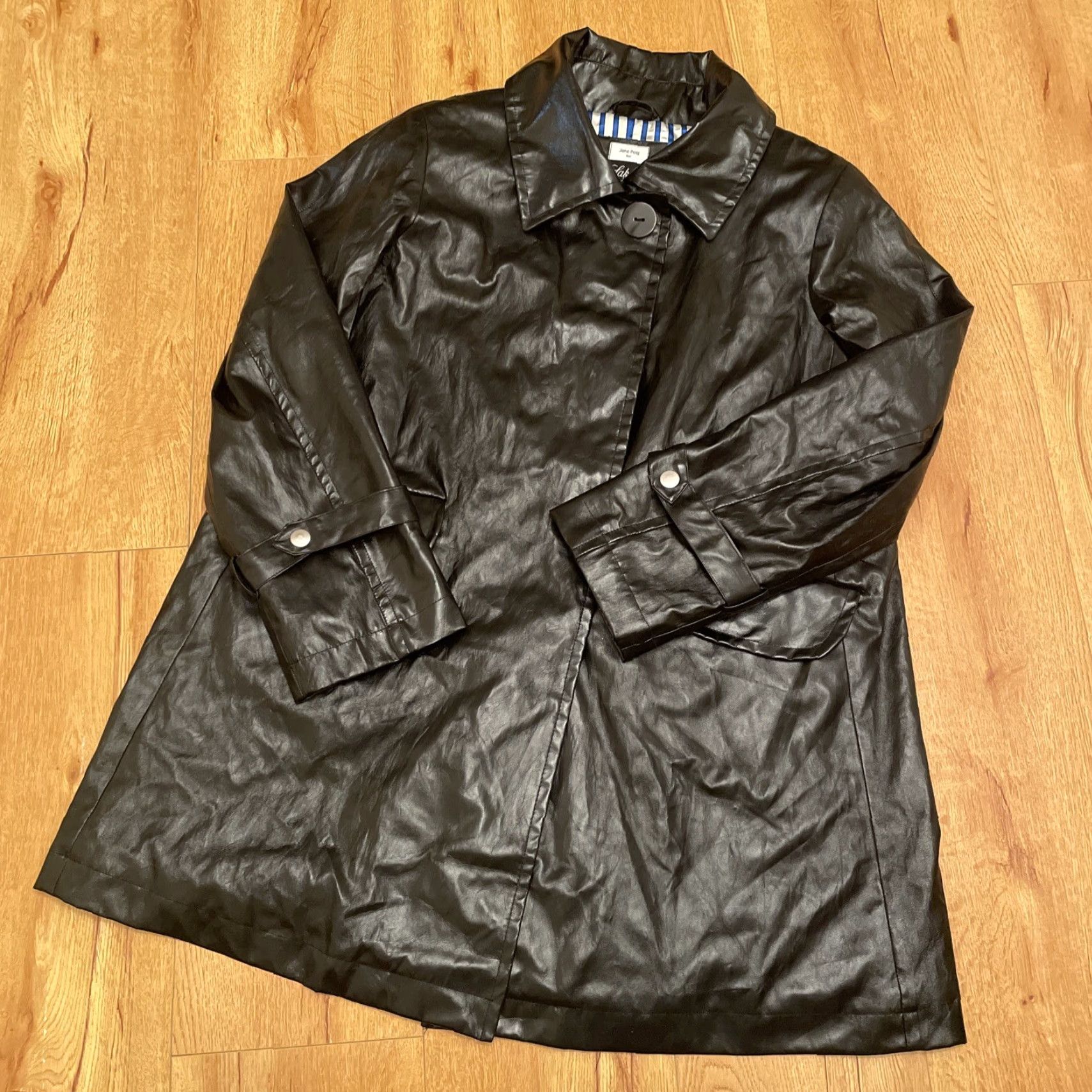 Saks Fifth Avenue Jane Post for Saks Fifth Avenue Black Swing Rain Coat L Women Rain Coat Faux Patent Leather Large Swing Raincoat - Mens? Size L / US 10 / IT 46 - 7 Thumbnail