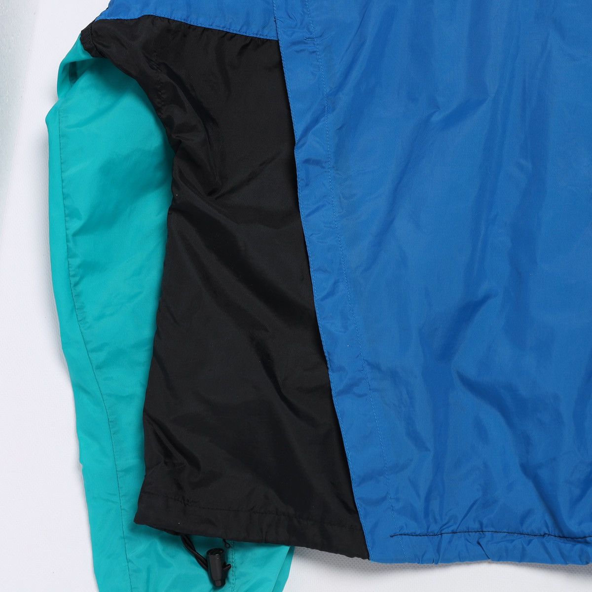 Nike Vintage Nike Windbreaker Light Jacket White Blue Green Size US XL / EU 56 / 4 - 13 Thumbnail