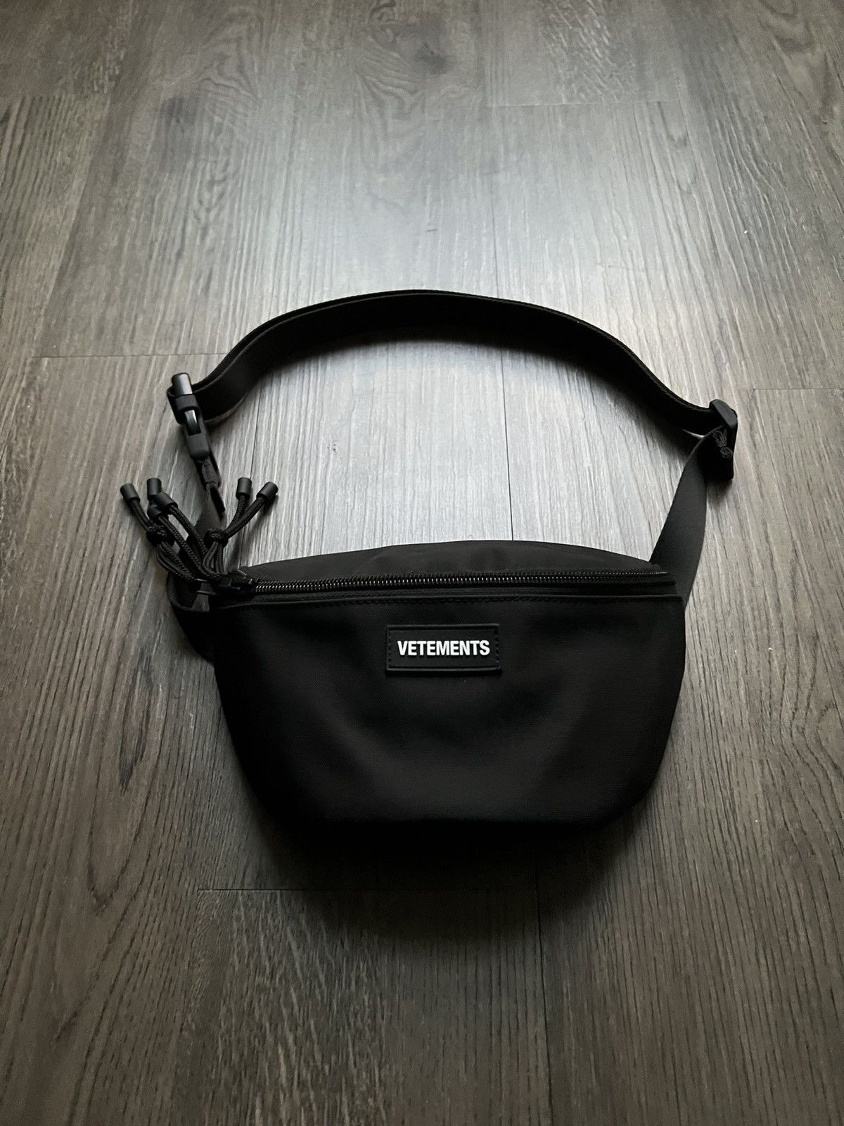 Vetements VETEMENTS ALL BLACK LOGO FANNY PACK Size ONE SIZE - 6 Thumbnail
