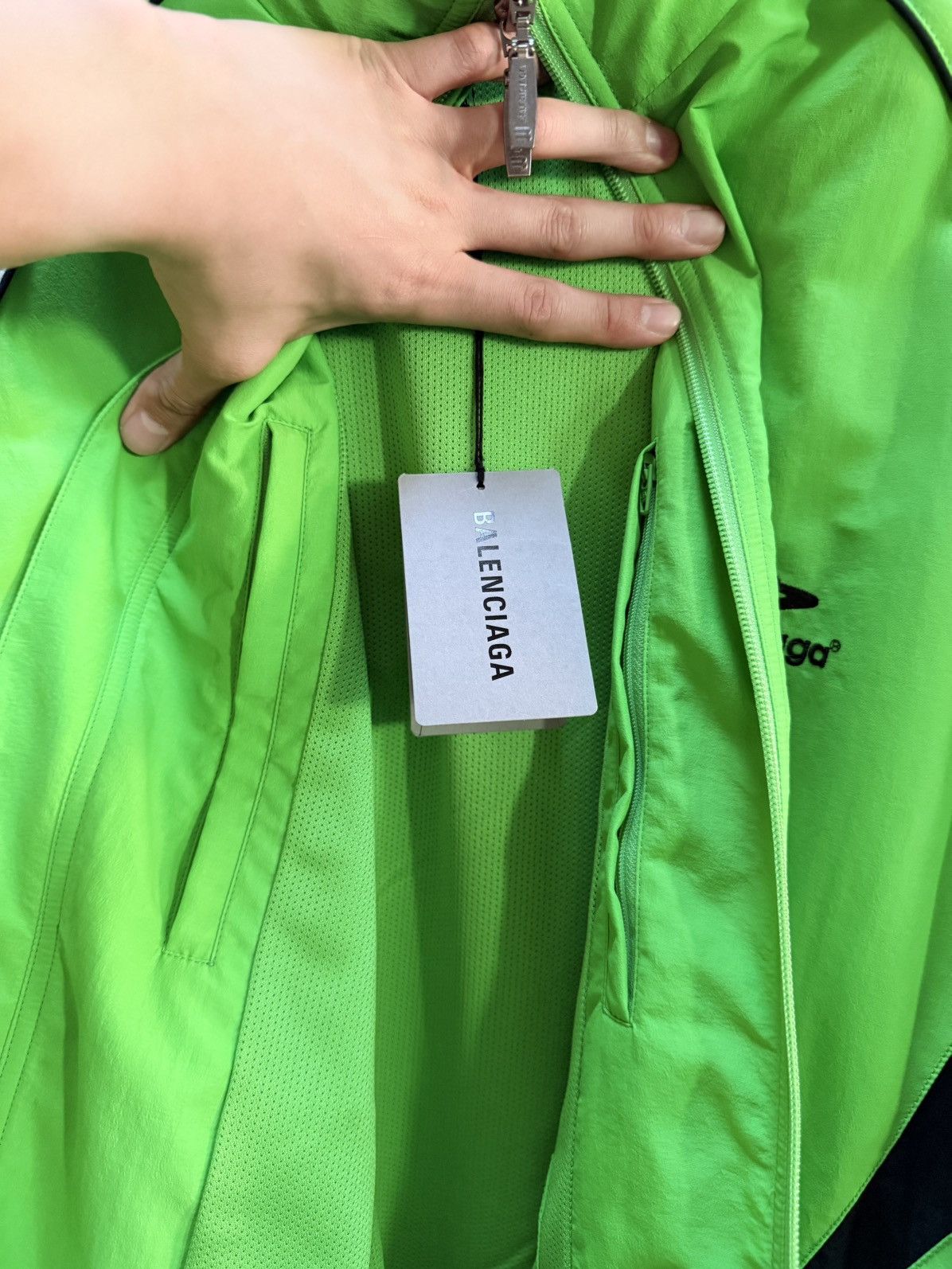 Balenciaga FW20 Green Track Jacket Size US L / EU 52-54 / 3 - 13 Thumbnail