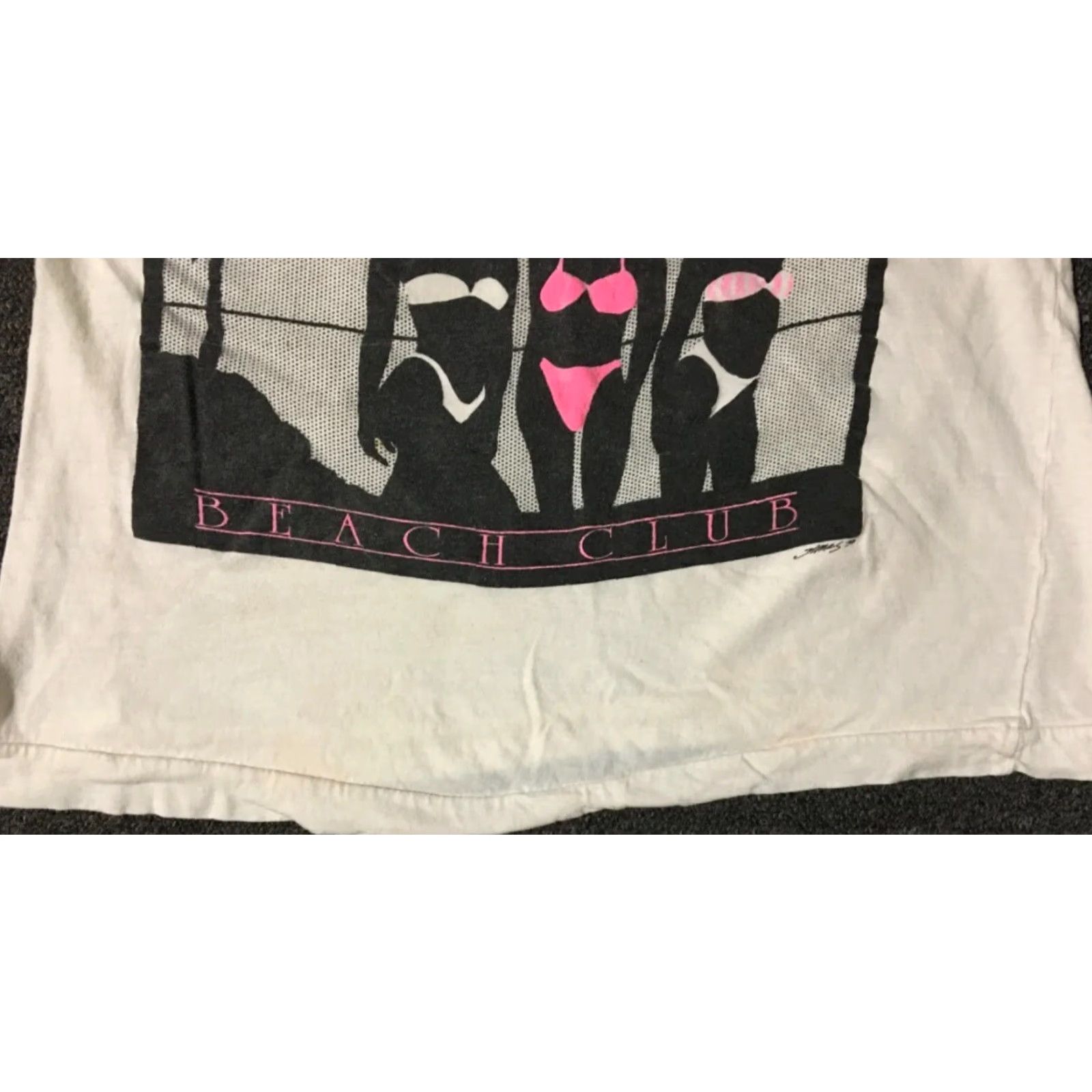 Paradise VINTAGE Paradise Beach Club Faded Distress Tank Top XS Surf Grunge California OP Size US XS / EU 42 / 0 - 4 Thumbnail
